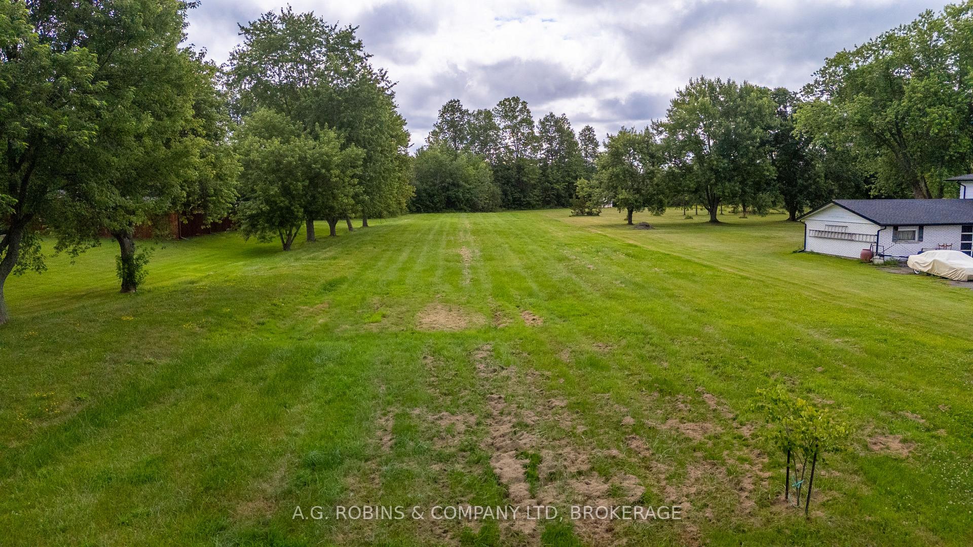 Photo 6 of 138 Moyer Road, Welland, Cooks Mills — HOMEH
