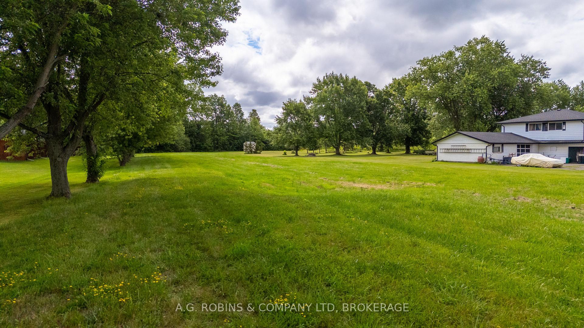 Photo 7 of 138 Moyer Road, Welland, Cooks Mills — HOMEH