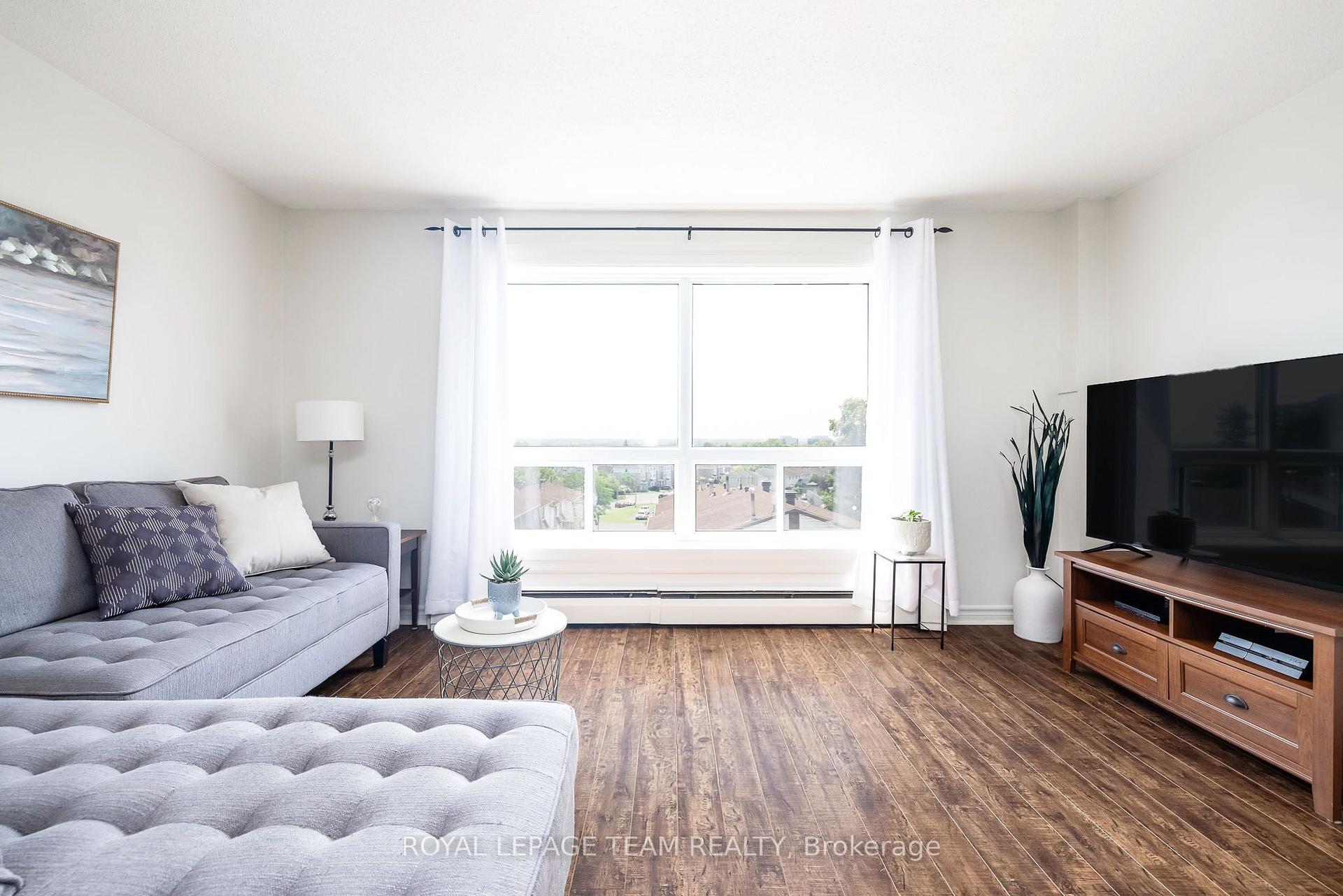Photo 5 of Unit 12, 47 Sumac Street, Ottawa, Beacon Hill South — HOMEH