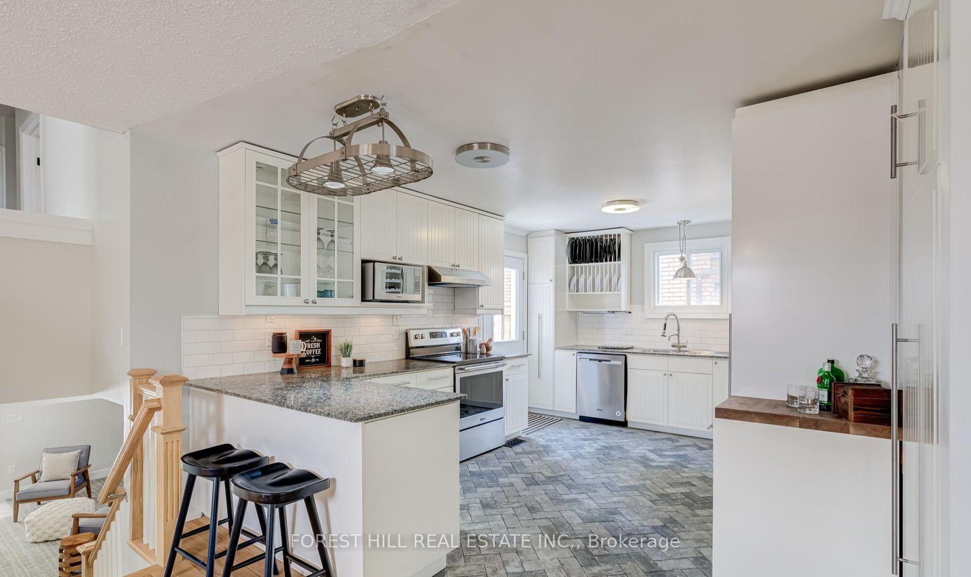 Photo 6 of Unit Room 1, 115 Amberly Boulevard, Hamilton, Ancaster — HOMEH