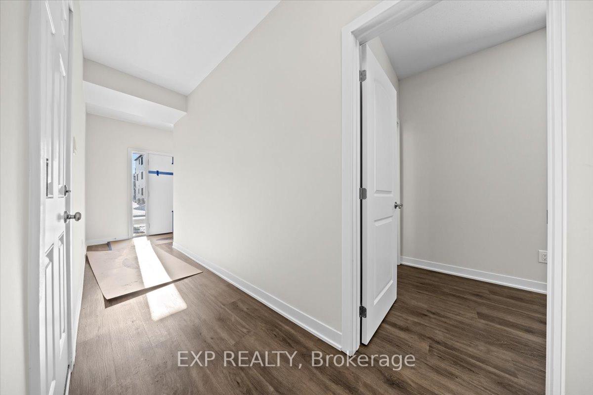 Photo 3 of 314 John Kim Bell Private, Ottawa, CFB Rockcliffe and Area — HOMEH