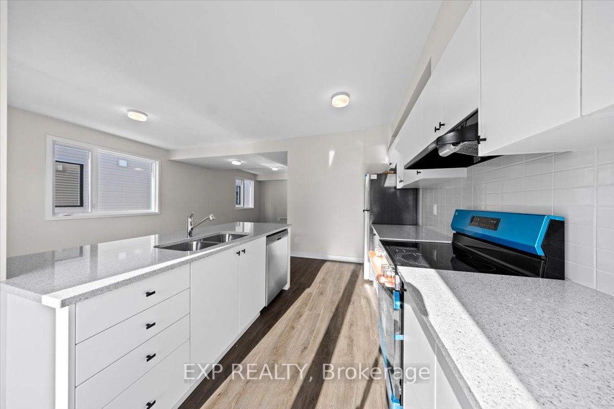 Photo 19 of 314 John Kim Bell Private, Ottawa, CFB Rockcliffe and Area — HOMEH