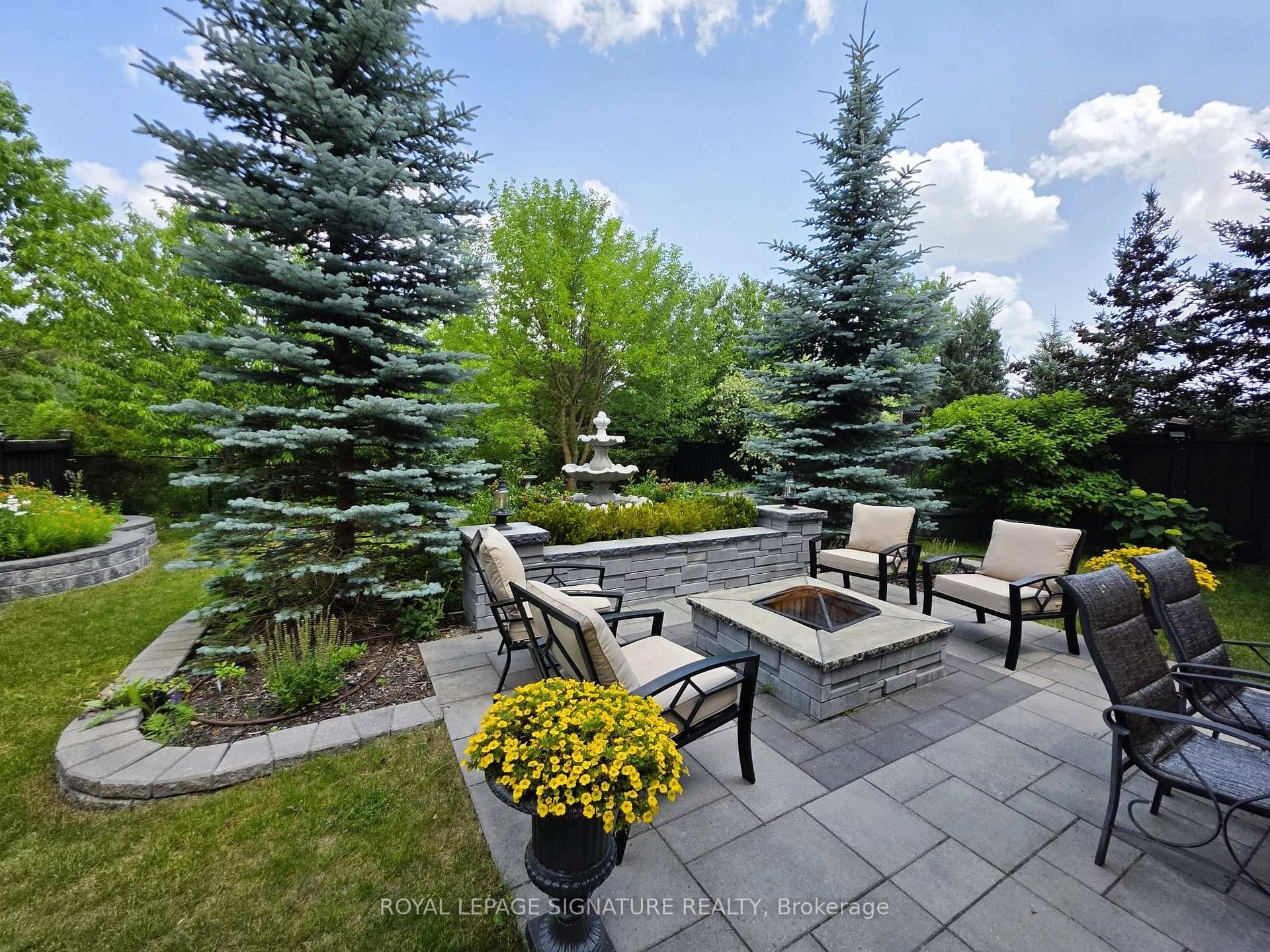 Photo 1 of 9 William Bowes Boulevard, Vaughan, Maple — HOMEH