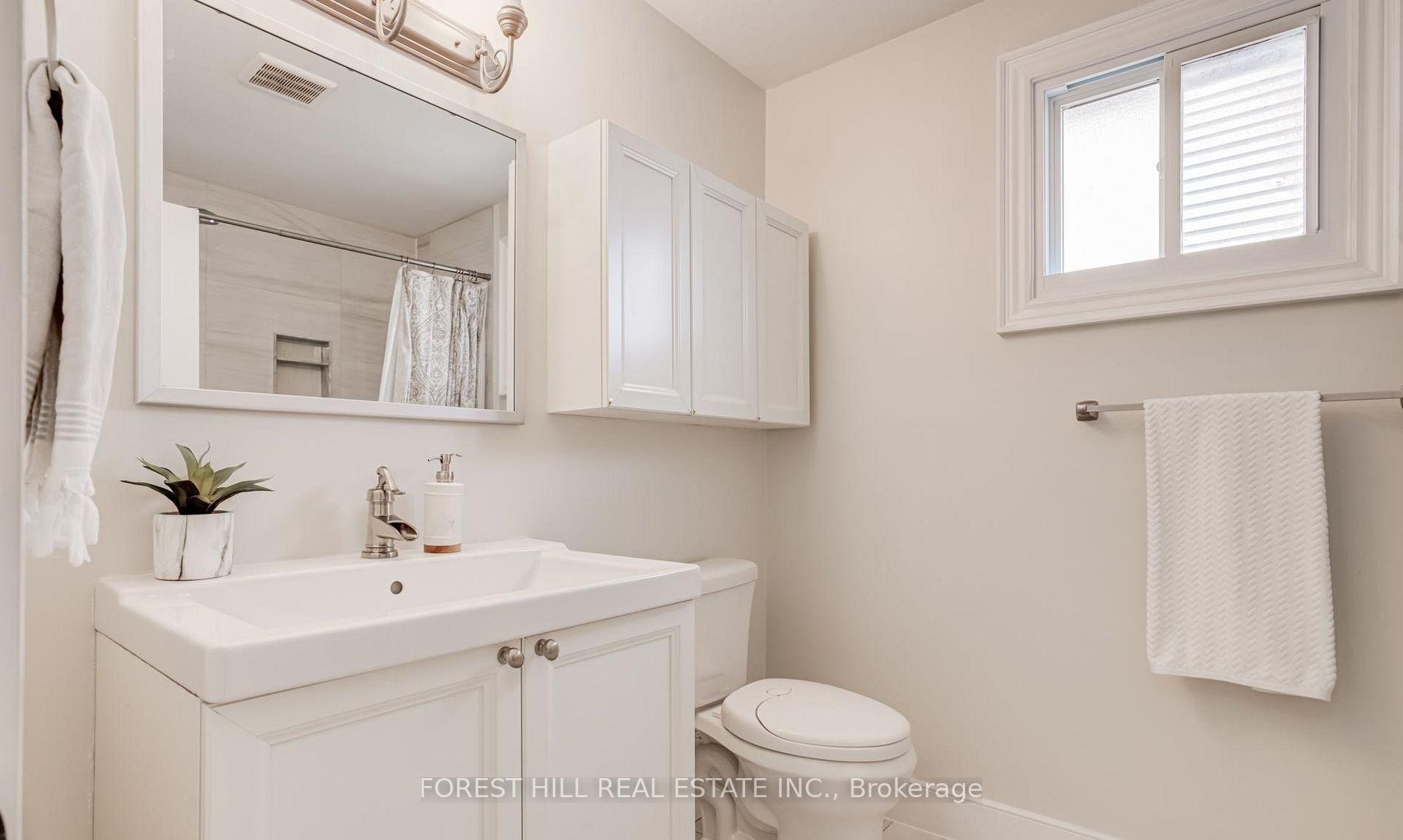 Photo 3 of Unit Room 2, 115 Amberly Boulevard, Hamilton, Ancaster — HOMEH