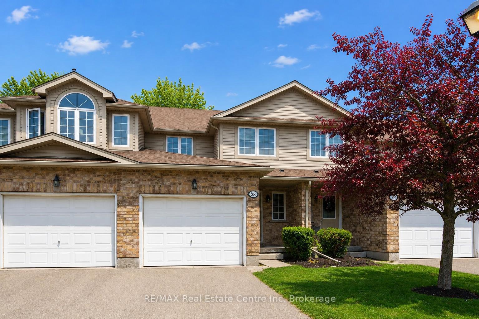Photo 1 of Unit 38, 210 Dawn Avenue, Guelph, Clairfields/Hanlon Business Park — HOMEH