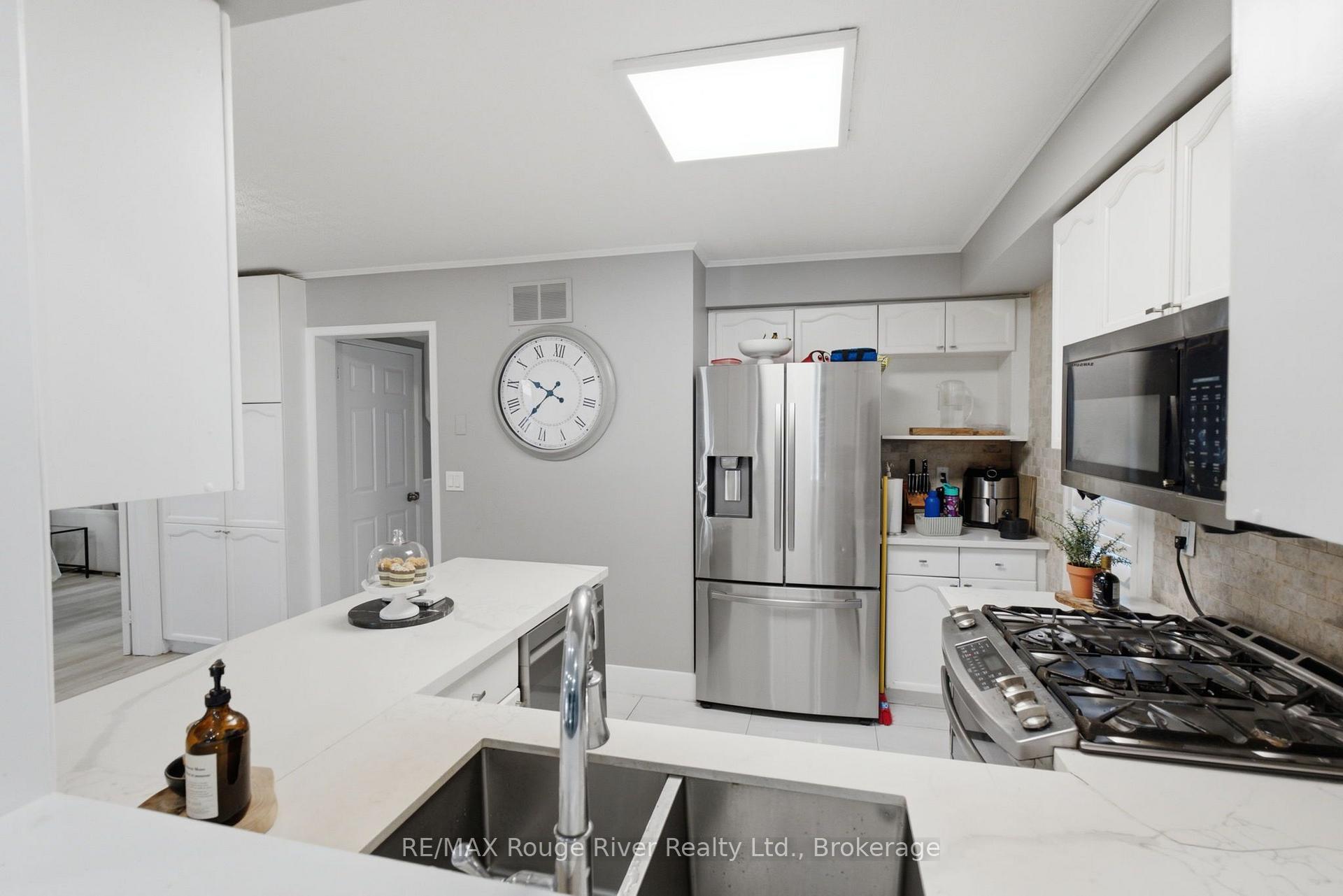 Photo 15 of 475 Safari Drive, Oshawa, Eastdale — HOMEH