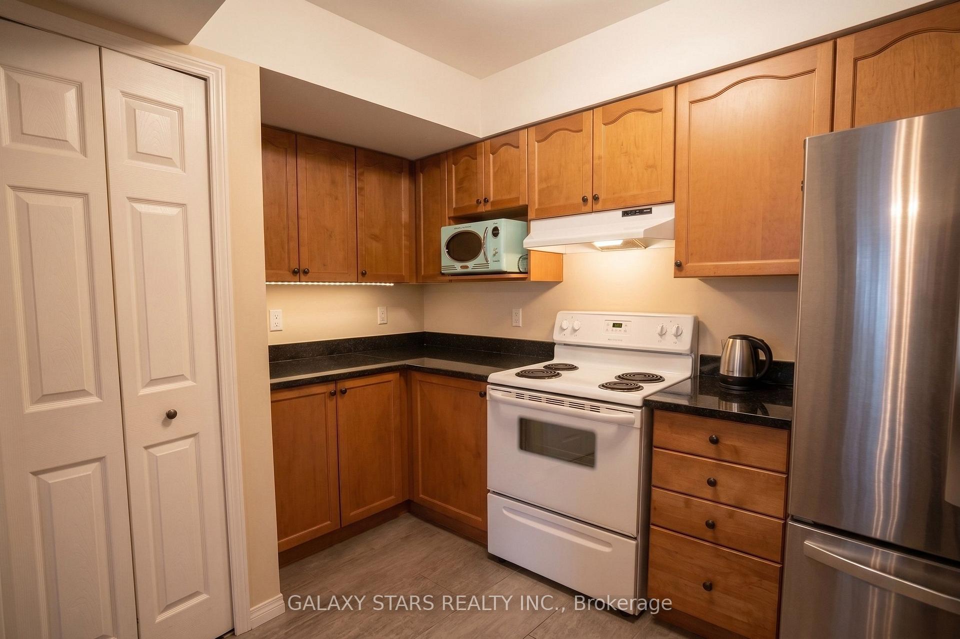 Photo 8 of Unit 103, 1921 St.Joseph Boulevard, Ottawa, Convent Glen South — HOMEH