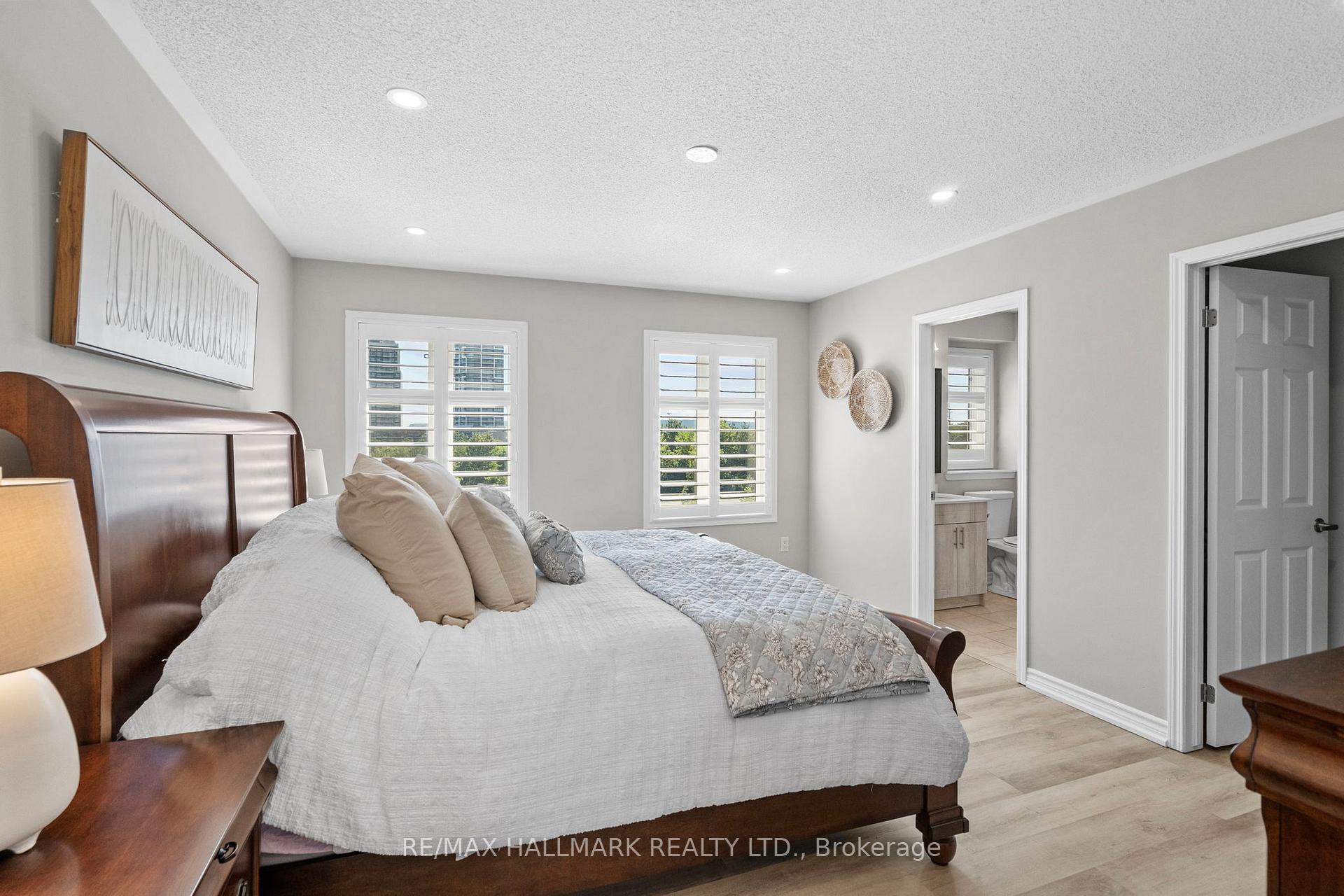 Photo 26 of 553 Gervais Terrace, Milton, Coates — HOMEH