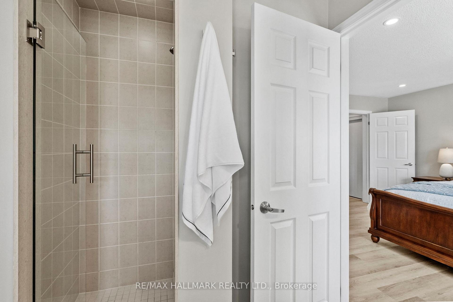 Photo 32 of 553 Gervais Terrace, Milton, Coates — HOMEH