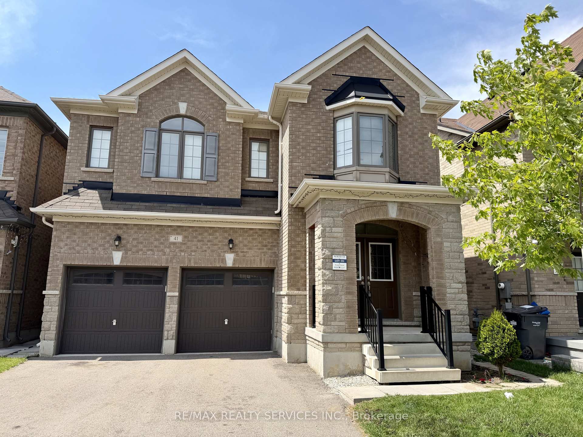 Photo 1 of 41 Oconnor Crescent, Brampton, Northwest Brampton — HOMEH