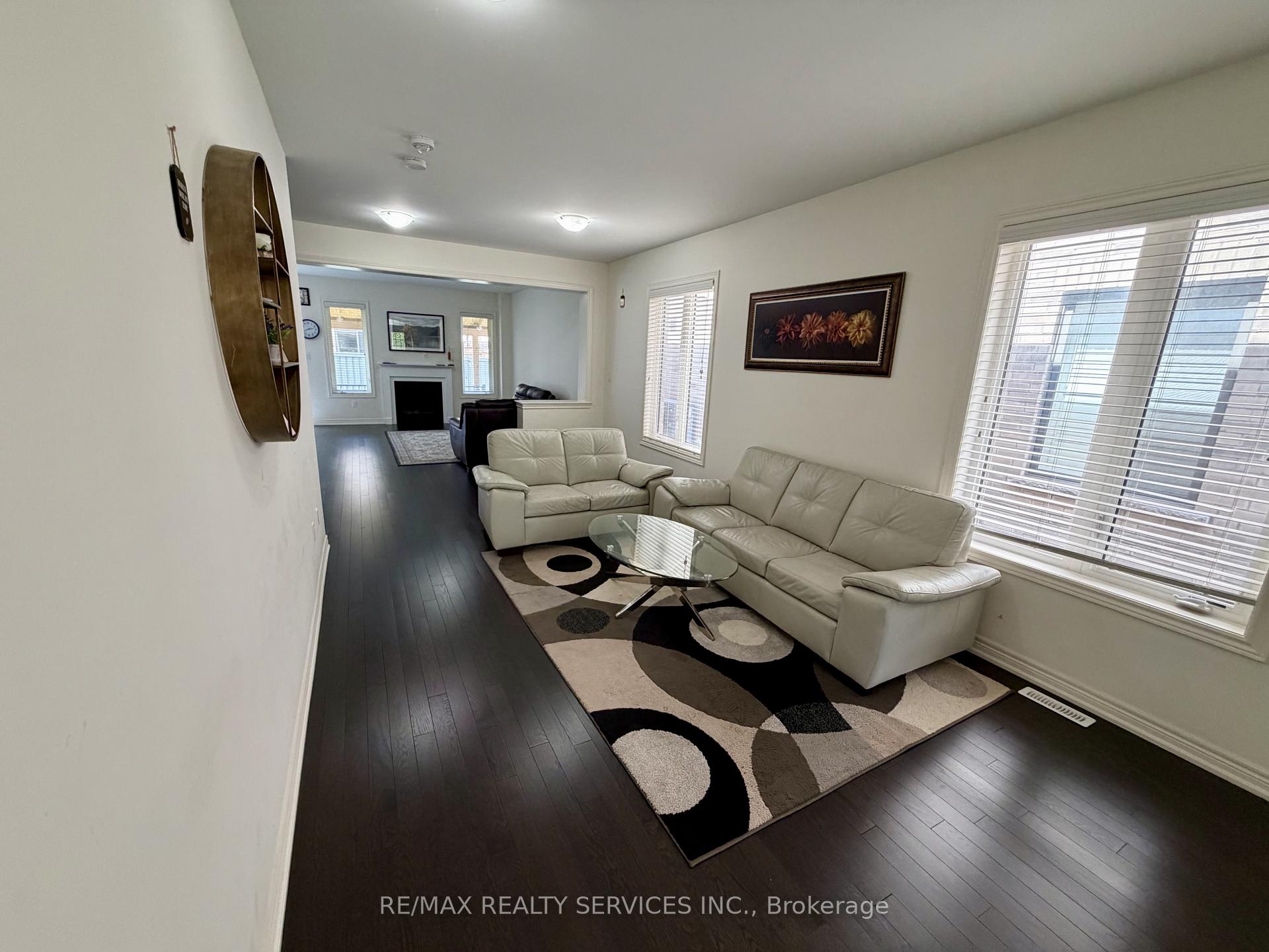 Photo 6 of 41 Oconnor Crescent, Brampton, Northwest Brampton — HOMEH