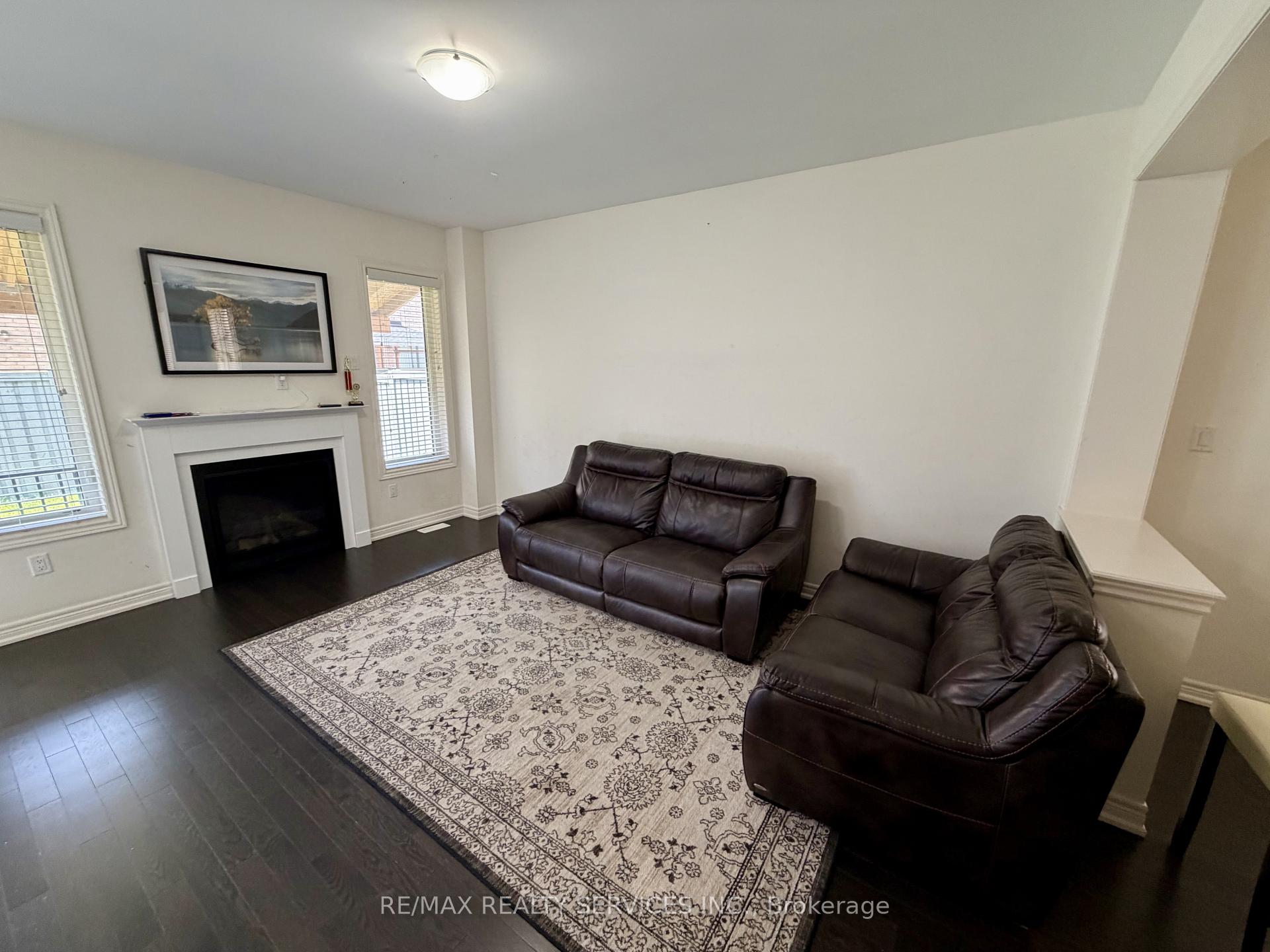 Photo 17 of 41 Oconnor Crescent, Brampton, Northwest Brampton — HOMEH