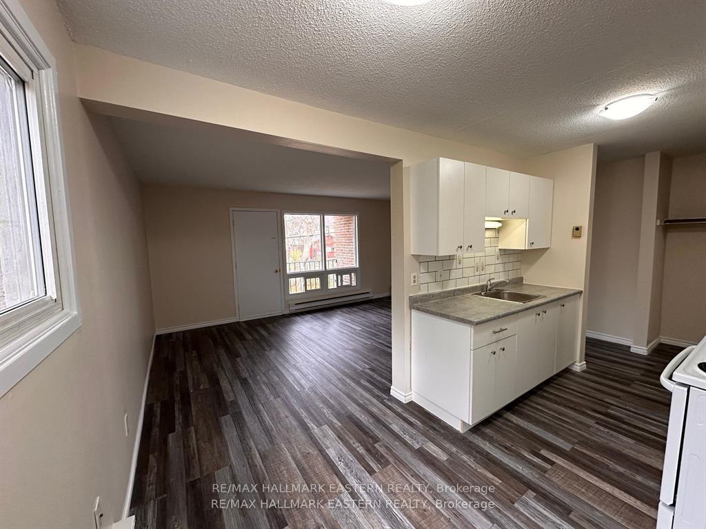 Photo 7 of Unit 204, 106 Lansdowne Street, Peterborough, Town Ward 3 — HOMEH