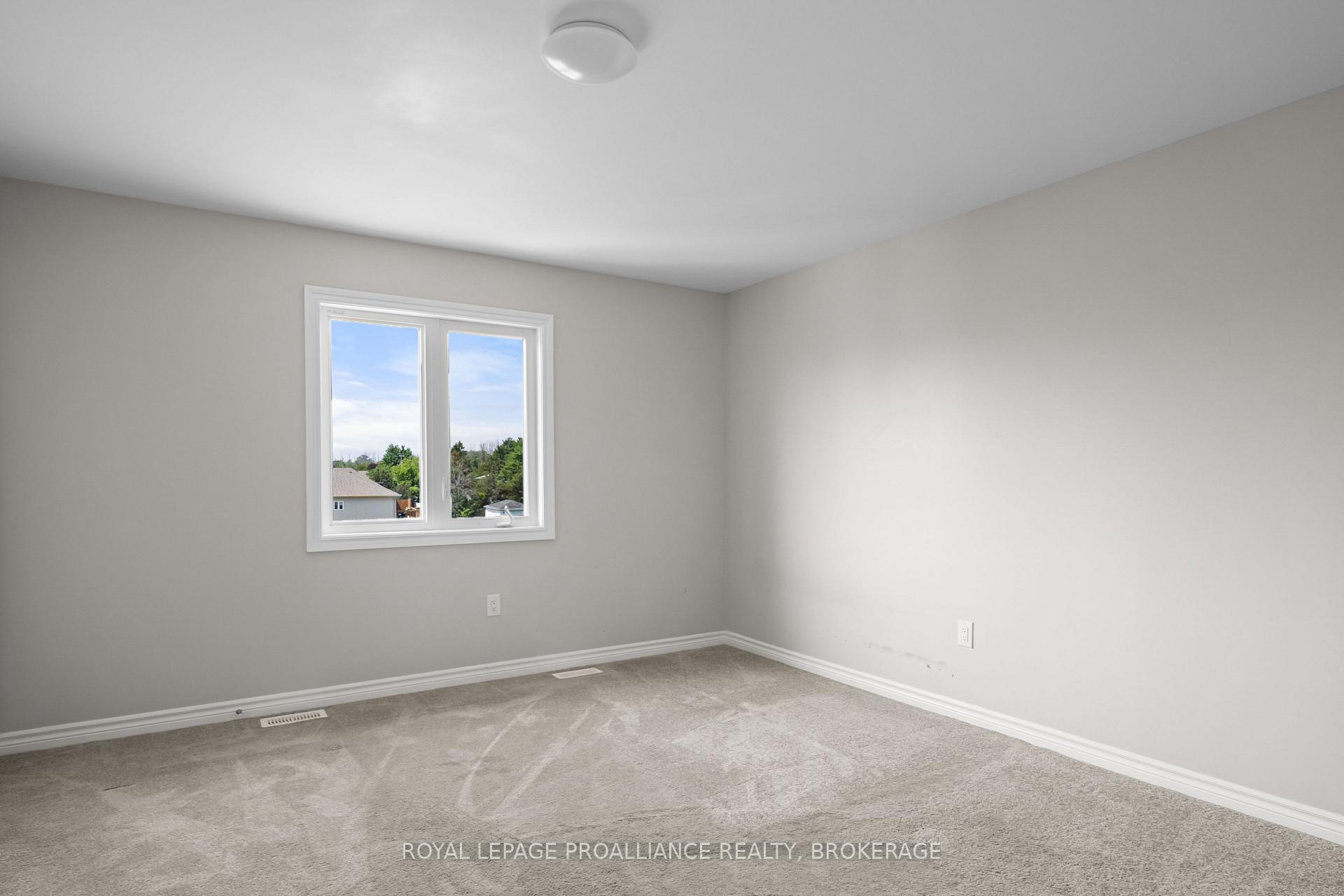 Photo 15 of 40 Tegan Court, Loyalist, Odessa — HOMEH