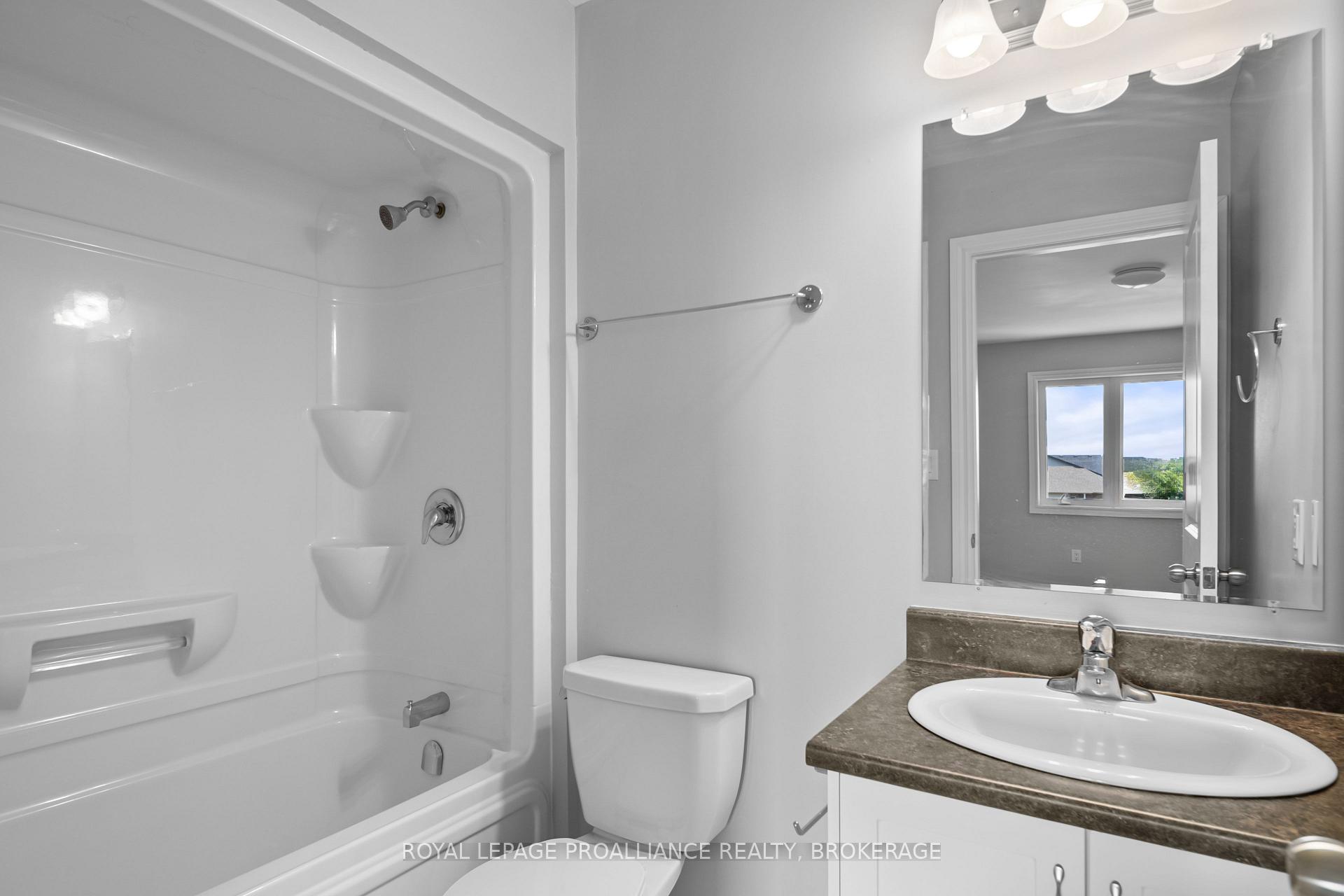 Photo 17 of 40 Tegan Court, Loyalist, Odessa — HOMEH