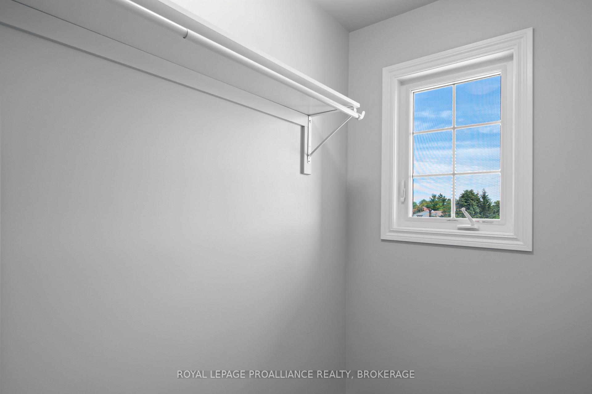 Photo 19 of 40 Tegan Court, Loyalist, Odessa — HOMEH