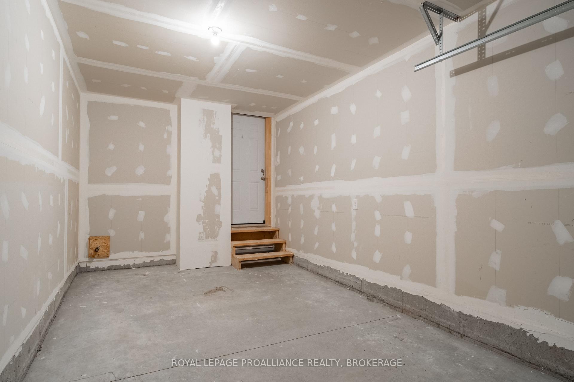 Photo 26 of 40 Tegan Court, Loyalist, Odessa — HOMEH