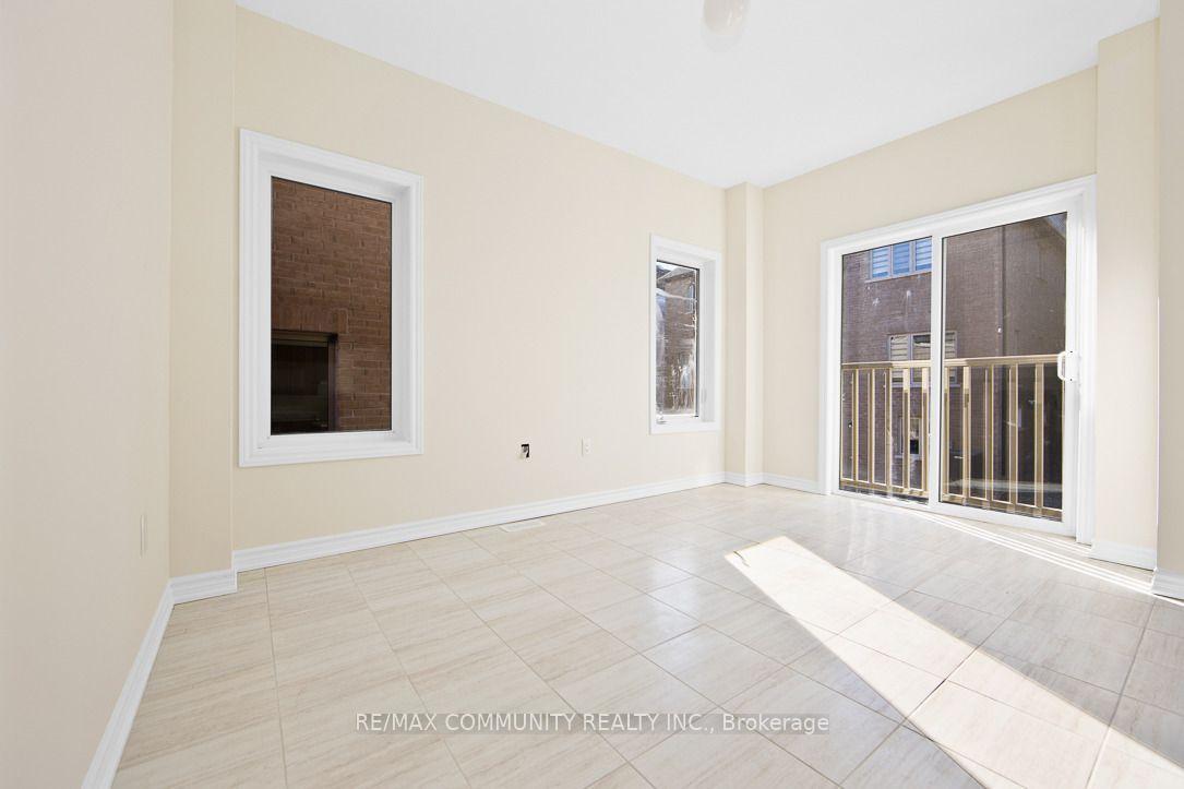 Photo 6 of 2614 Apricot Lane, Pickering, Rural Pickering — HOMEH