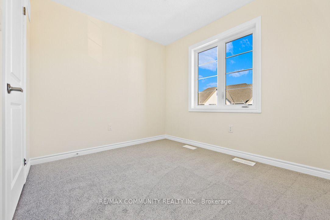 Photo 15 of 2614 Apricot Lane, Pickering, Rural Pickering — HOMEH