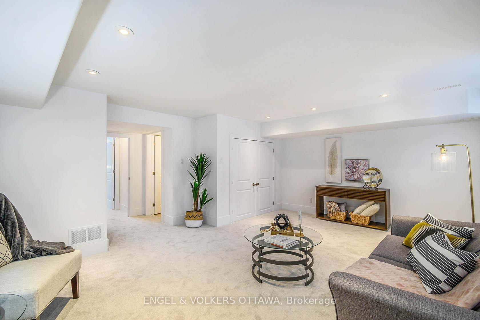 Photo 19 of 109 Montauk, Ottawa, Carleton Heights — HOMEH