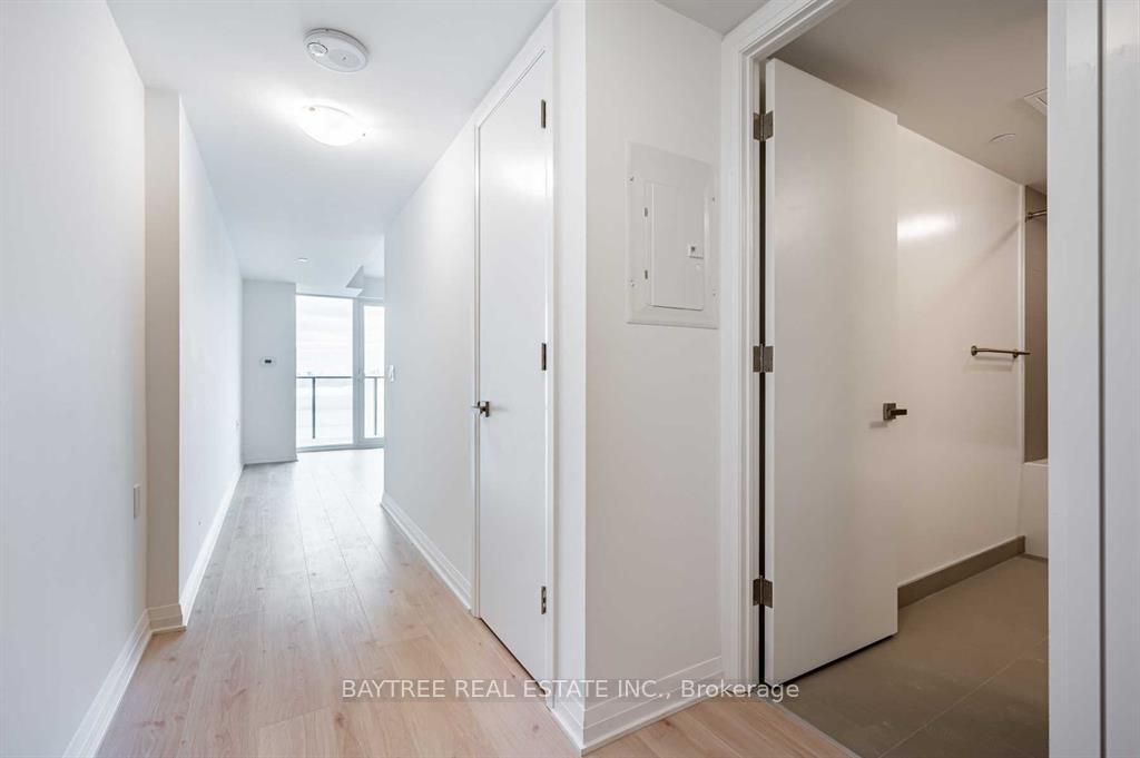 Photo 10 of Unit 1606, 99 Foxbar Road, Toronto, Yonge-St. Clair — HOMEH