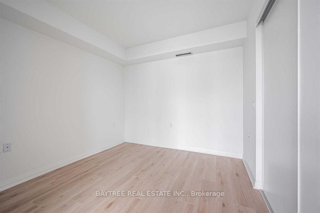 Photo 12 of Unit 1606, 99 Foxbar Road, Toronto, Yonge-St. Clair — HOMEH