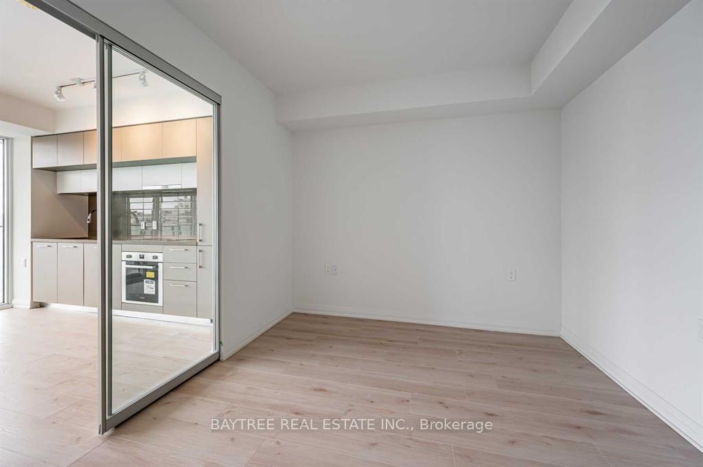 Photo 13 of Unit 1606, 99 Foxbar Road, Toronto, Yonge-St. Clair — HOMEH