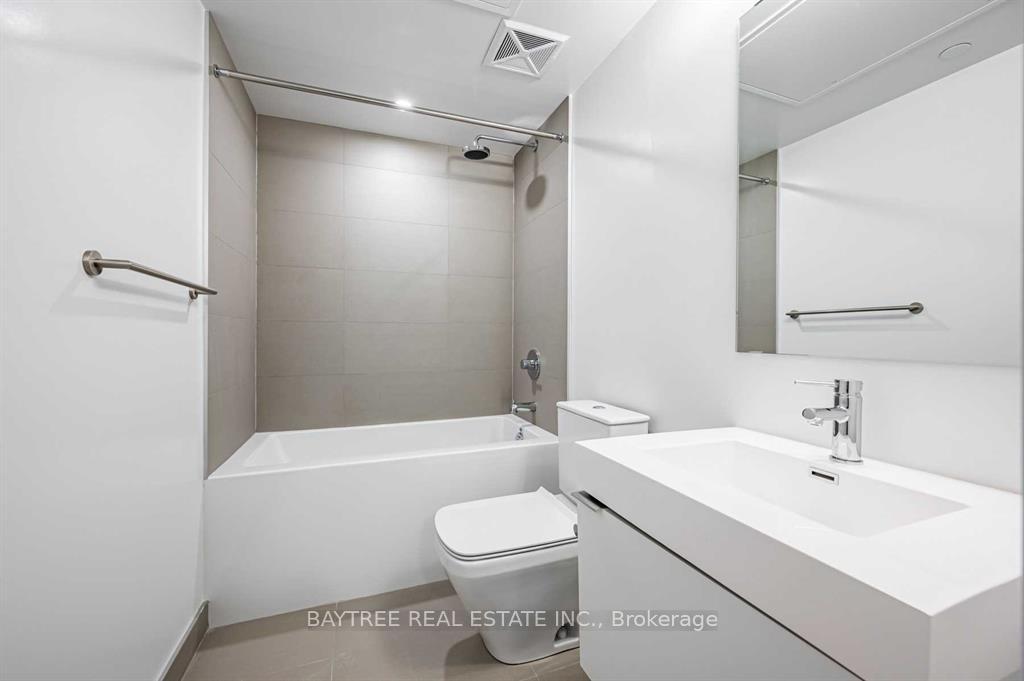 Photo 16 of Unit 1606, 99 Foxbar Road, Toronto, Yonge-St. Clair — HOMEH
