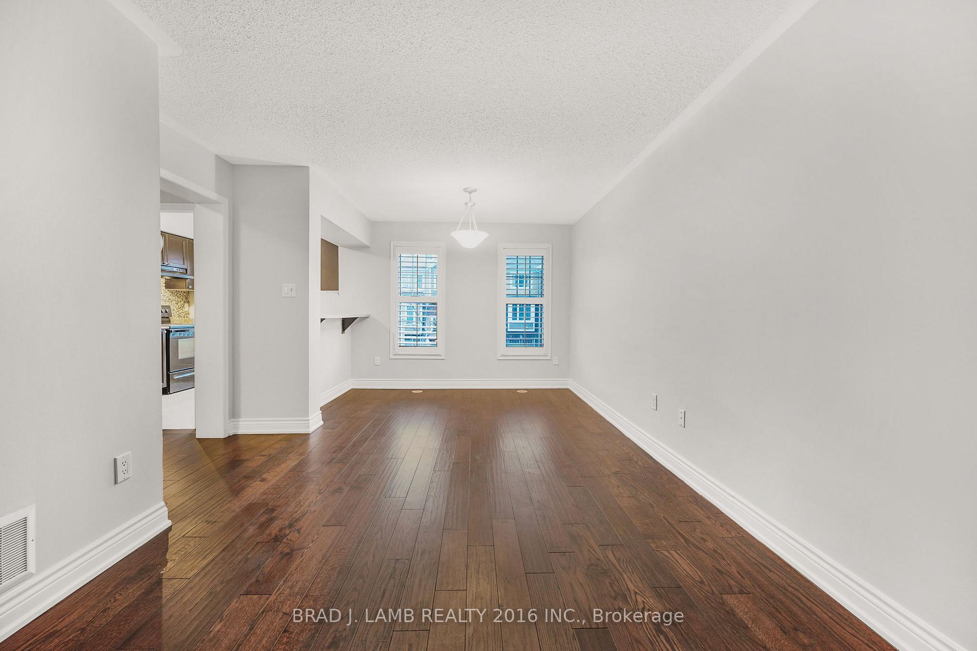 Photo 6 of 930 Nadalin Heights, Milton, Willmott — HOMEH