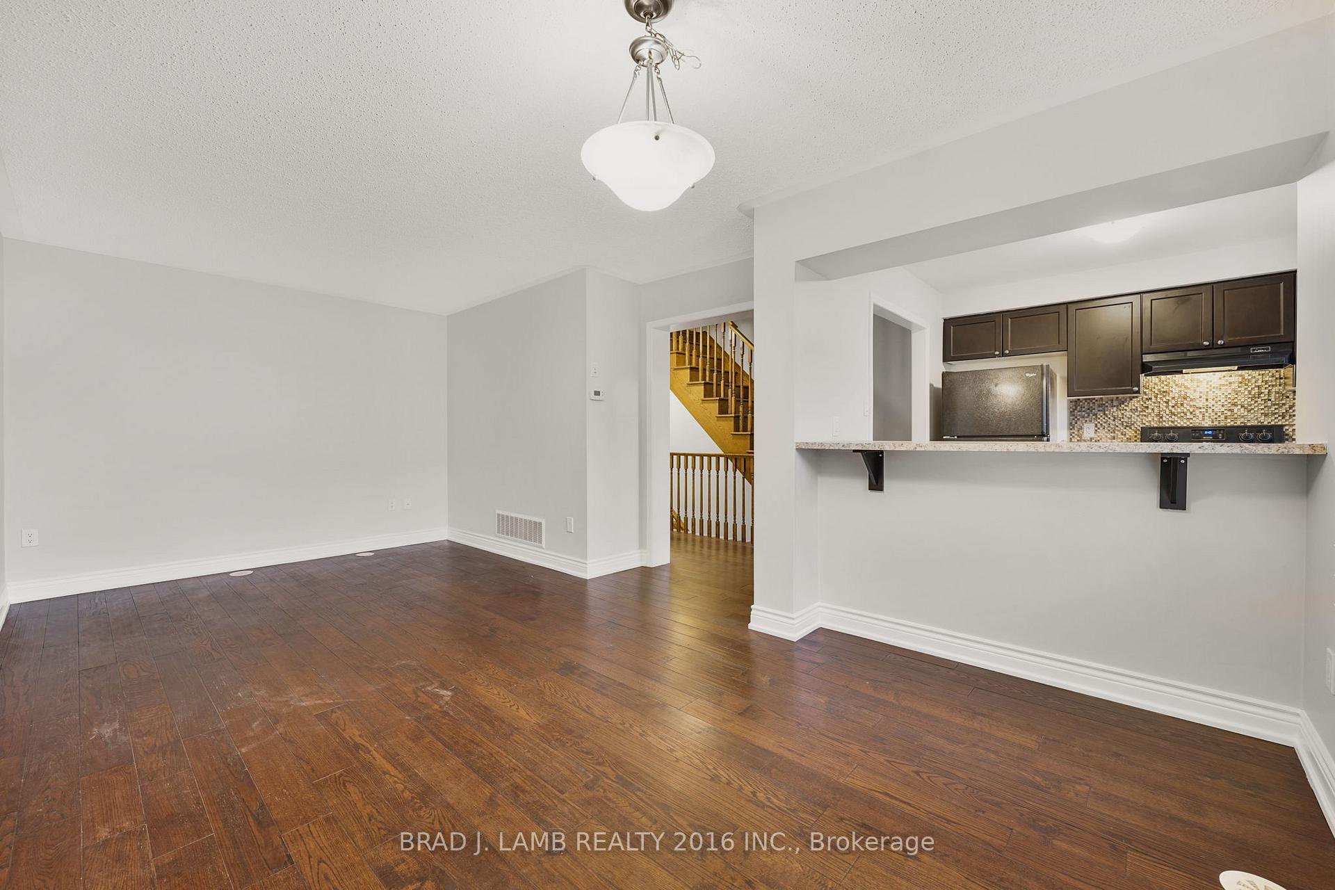 Photo 8 of 930 Nadalin Heights, Milton, Willmott — HOMEH