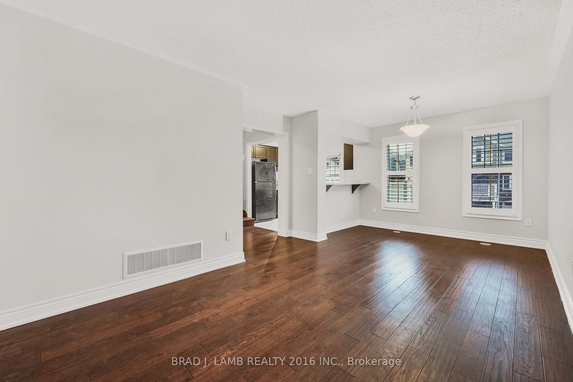 Photo 9 of 930 Nadalin Heights, Milton, Willmott — HOMEH