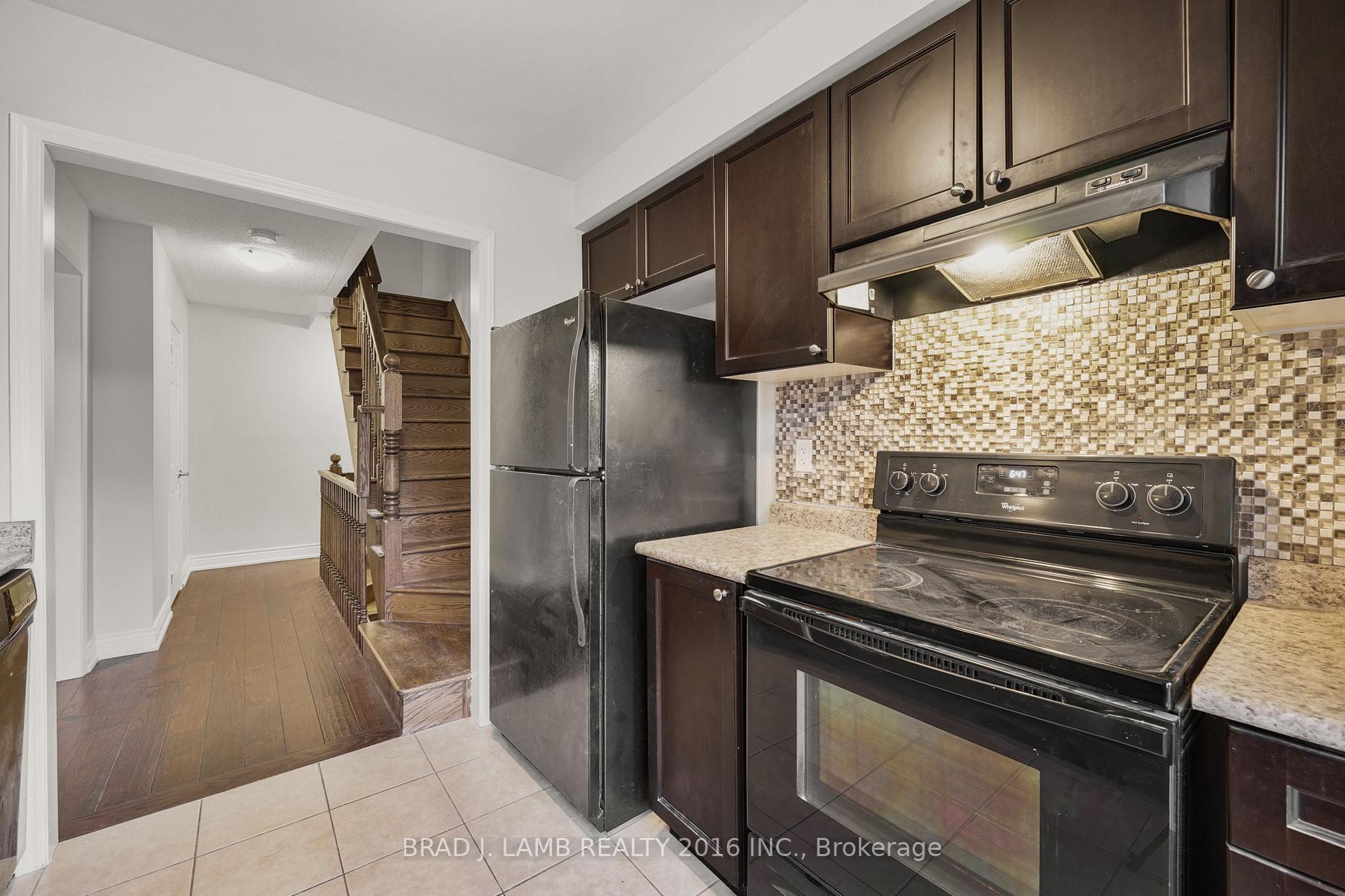 Photo 15 of 930 Nadalin Heights, Milton, Willmott — HOMEH