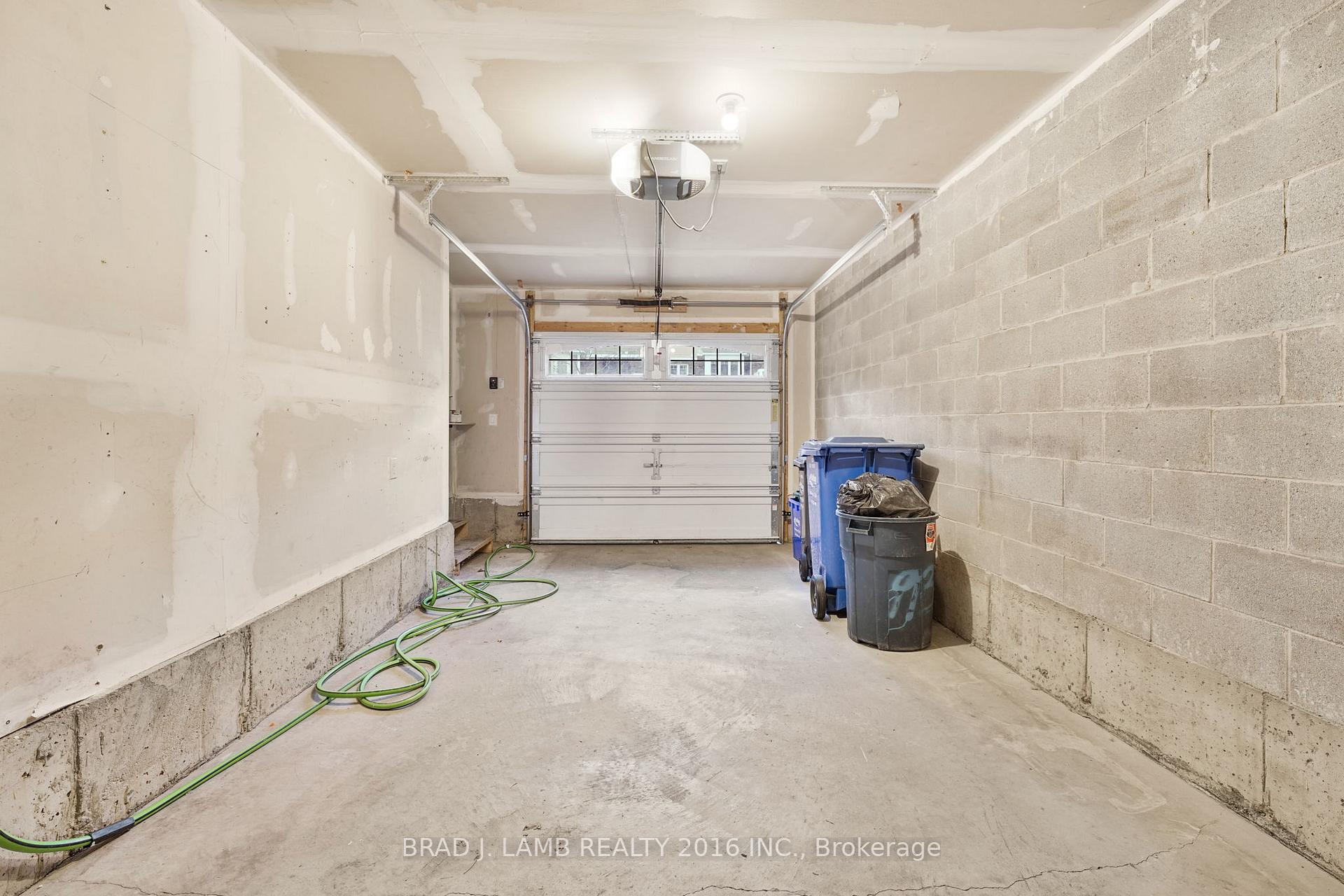 Photo 36 of 930 Nadalin Heights, Milton, Willmott — HOMEH