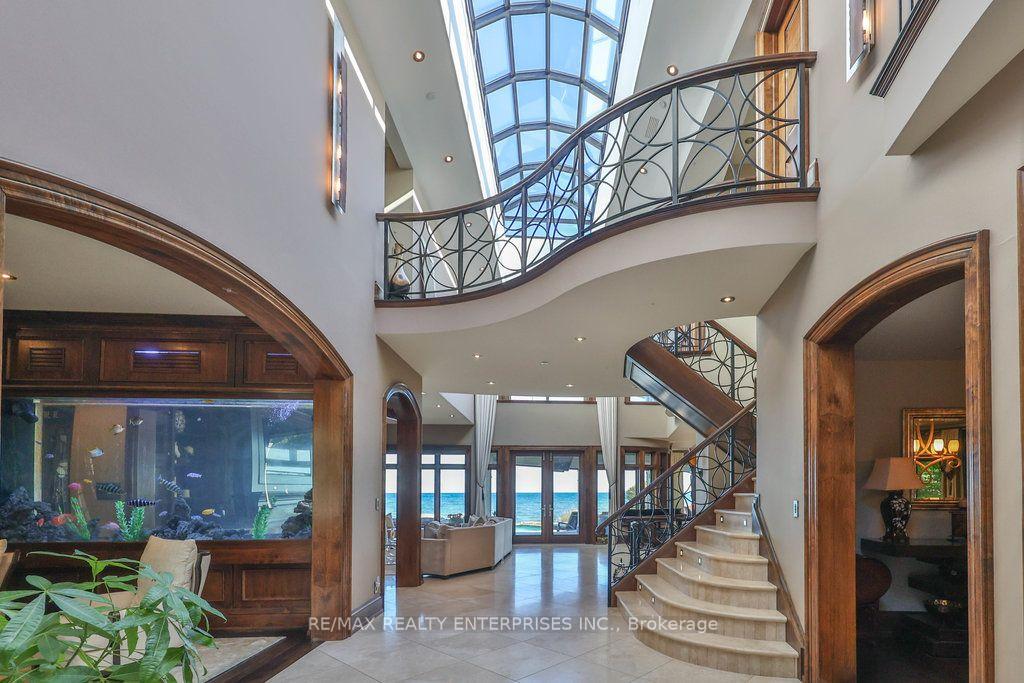 Photo 6 of 1500 Watersedge Road, Mississauga, Clarkson — HOMEH
