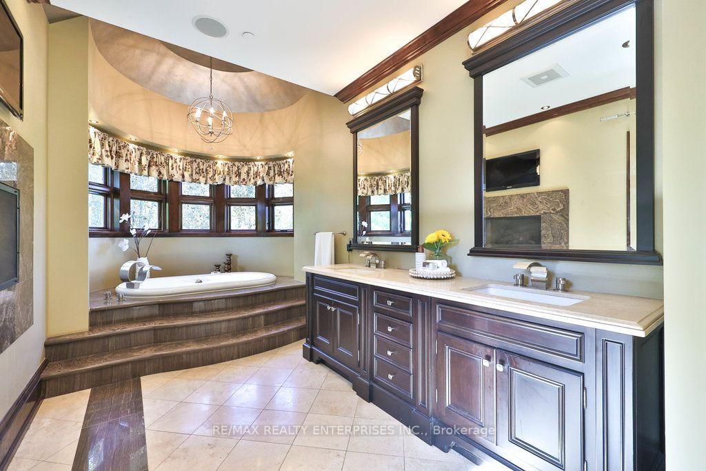 Photo 23 of 1500 Watersedge Road, Mississauga, Clarkson — HOMEH