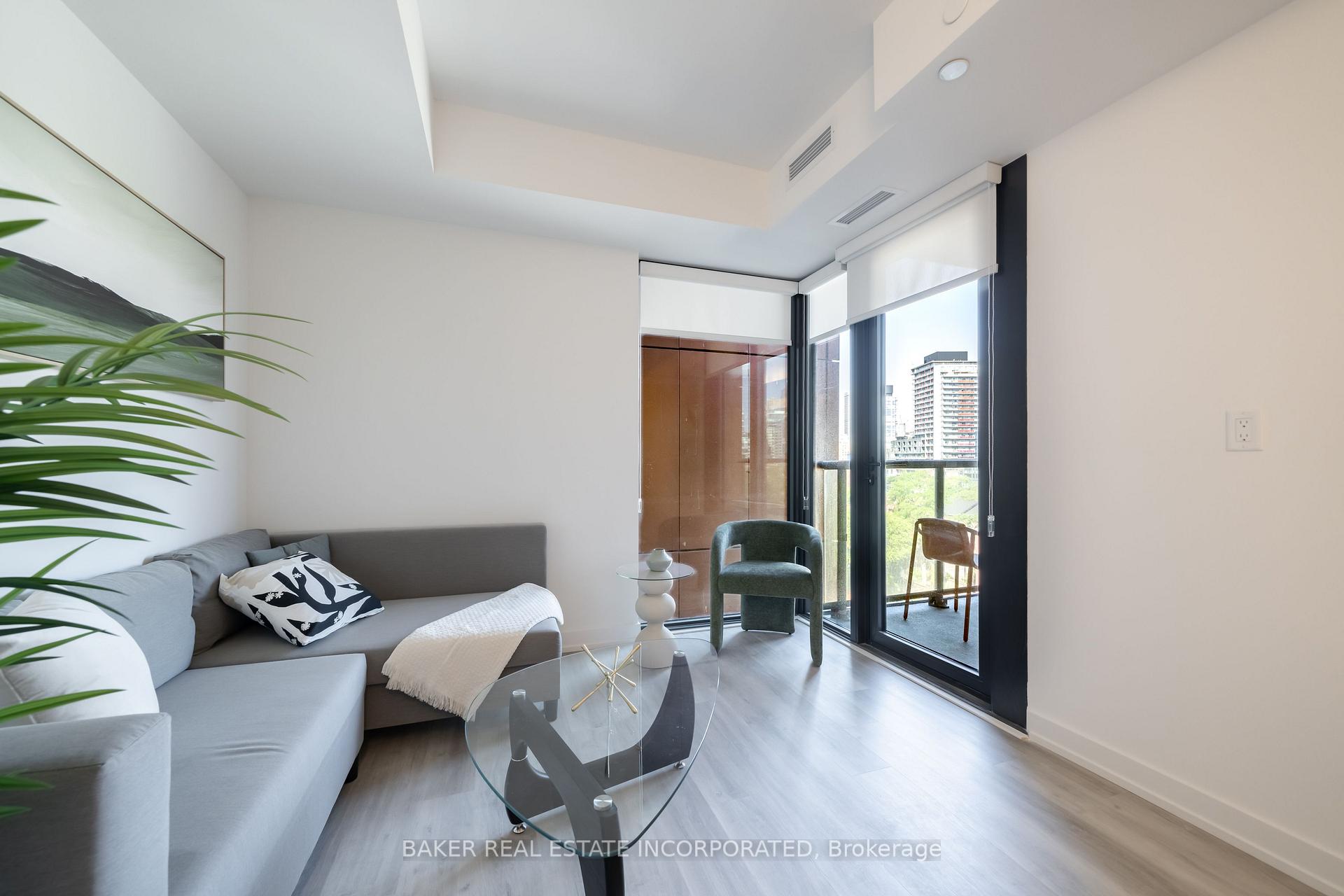 Photo 3 of Unit 824, 28 Eastern Avenue, Toronto, Moss Park — HOMEH