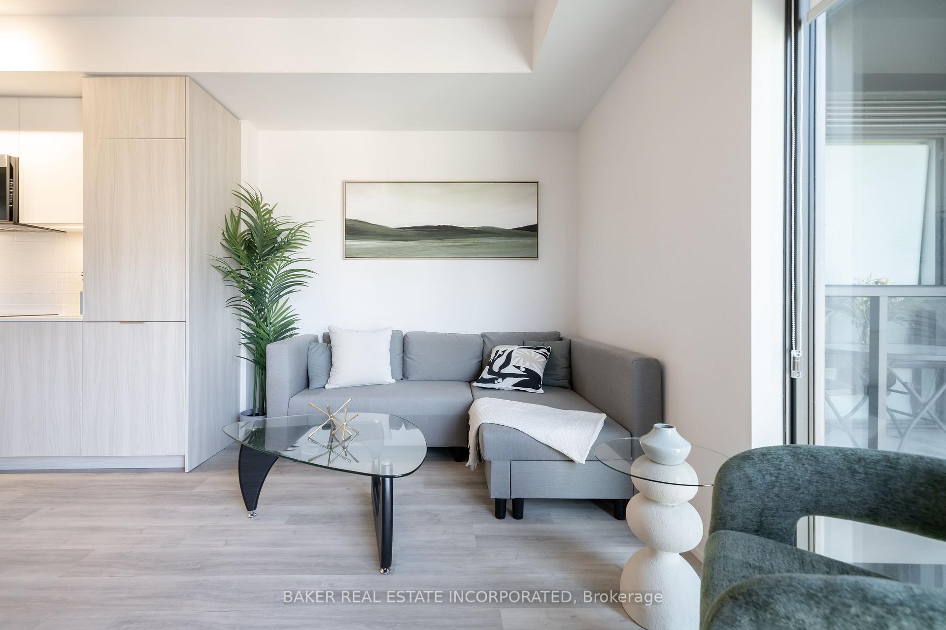 Photo 4 of Unit 824, 28 Eastern Avenue, Toronto, Moss Park — HOMEH
