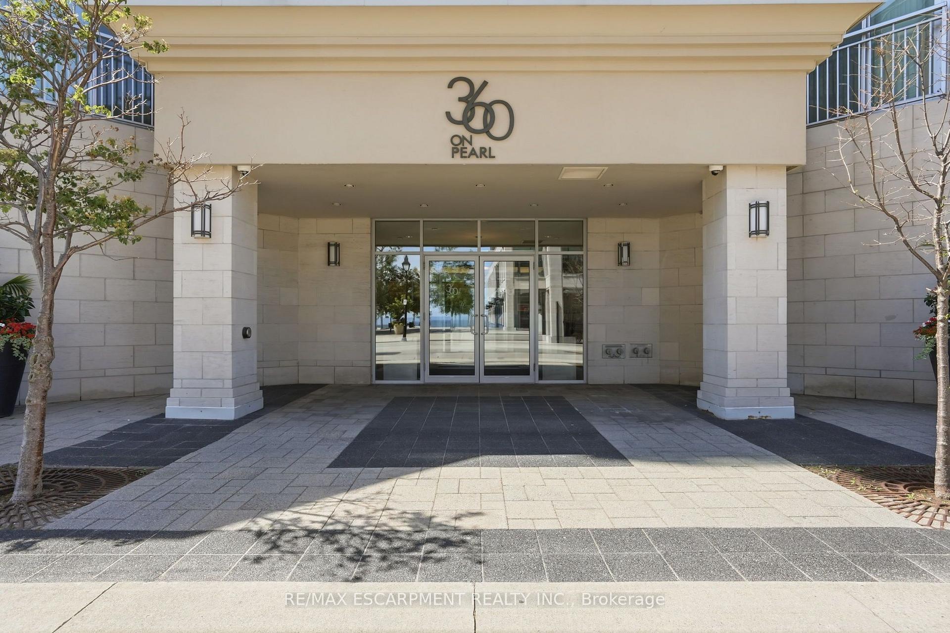 Photo 2 of Unit 1302, 360 Pearl Street, Burlington, Brant — HOMEH