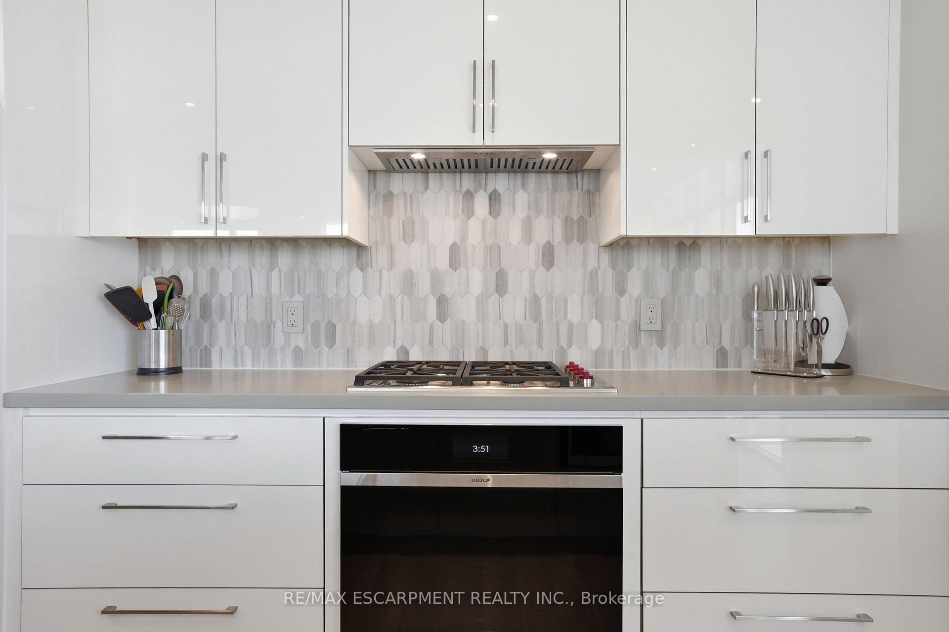 Photo 17 of Unit 1302, 360 Pearl Street, Burlington, Brant — HOMEH