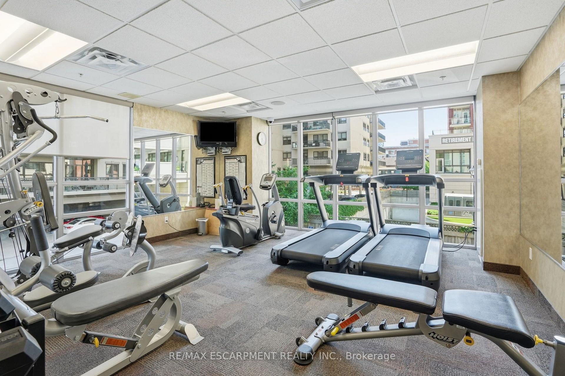 Photo 36 of Unit 1302, 360 Pearl Street, Burlington, Brant — HOMEH
