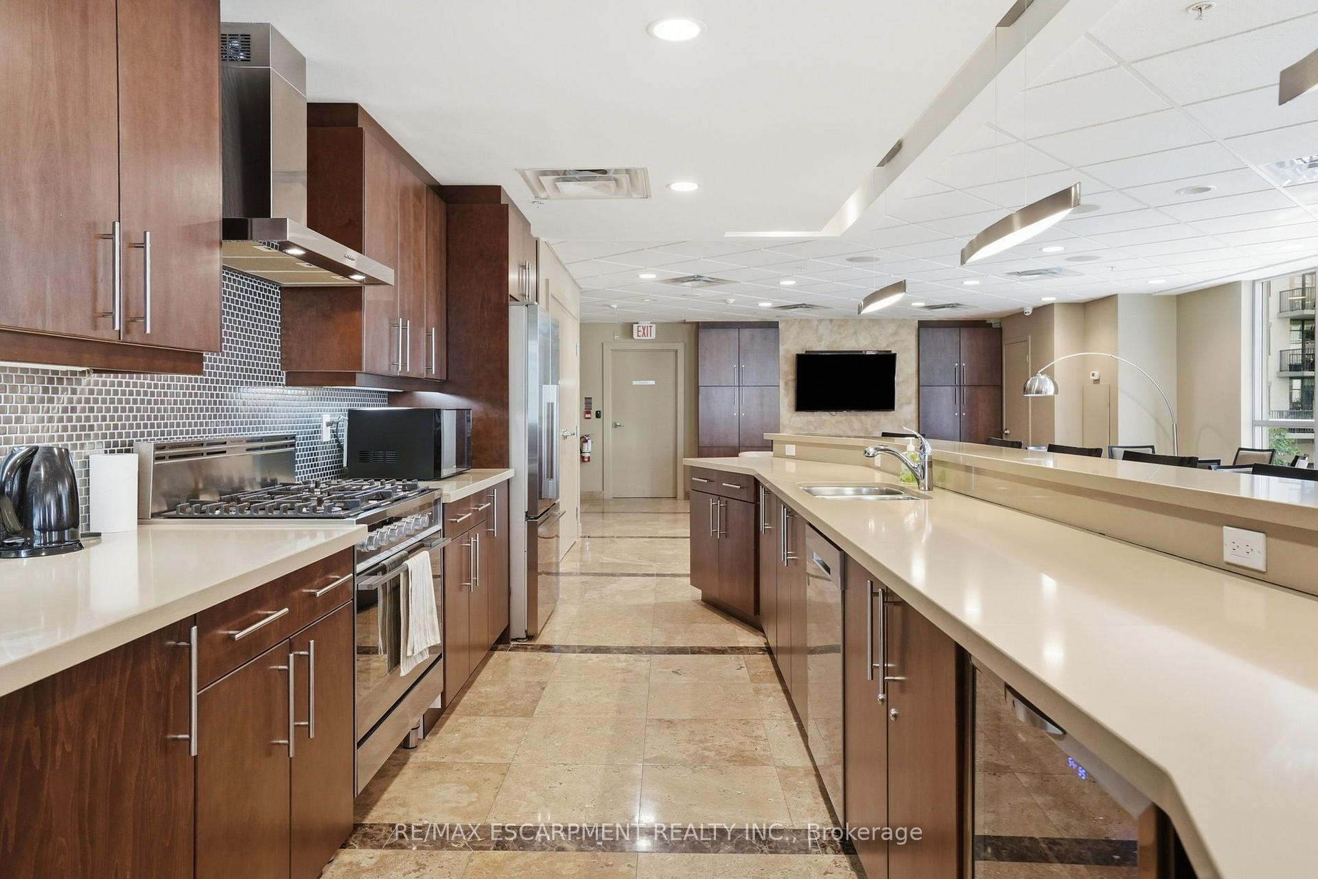 Photo 40 of Unit 1302, 360 Pearl Street, Burlington, Brant — HOMEH