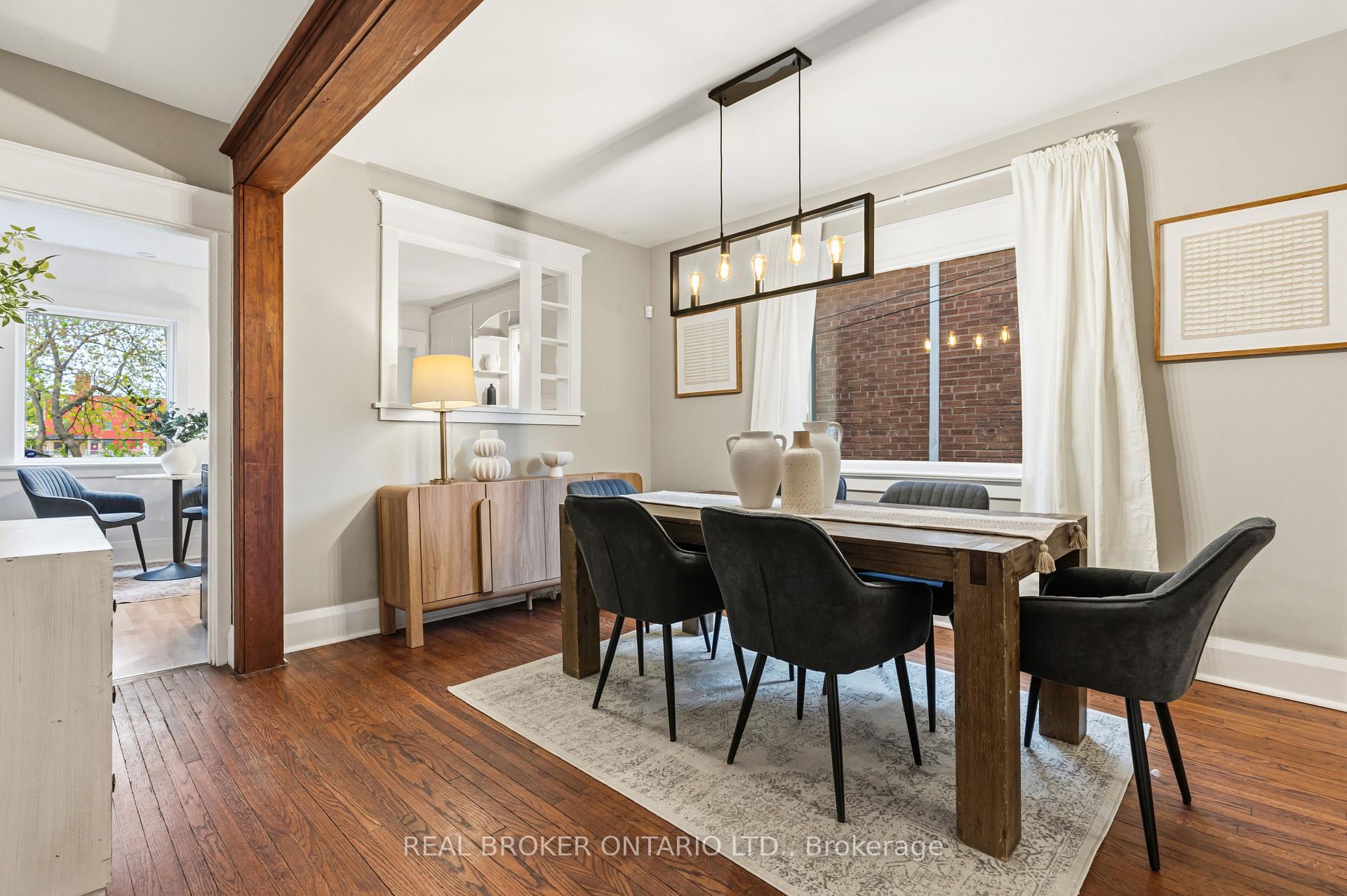 Photo 10 of 136 Blantyre Avenue, Toronto, The Beaches — HOMEH