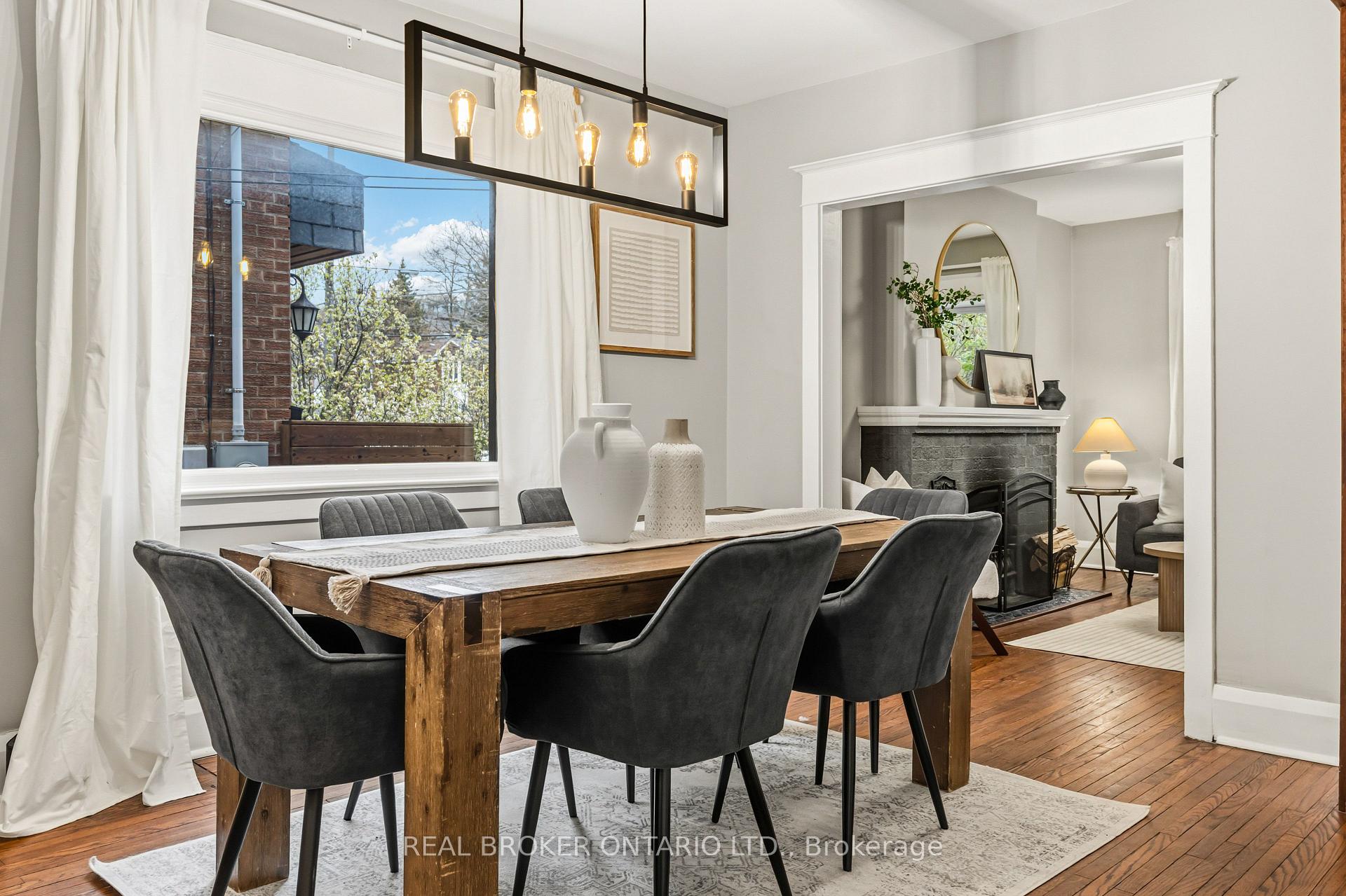 Photo 11 of 136 Blantyre Avenue, Toronto, The Beaches — HOMEH