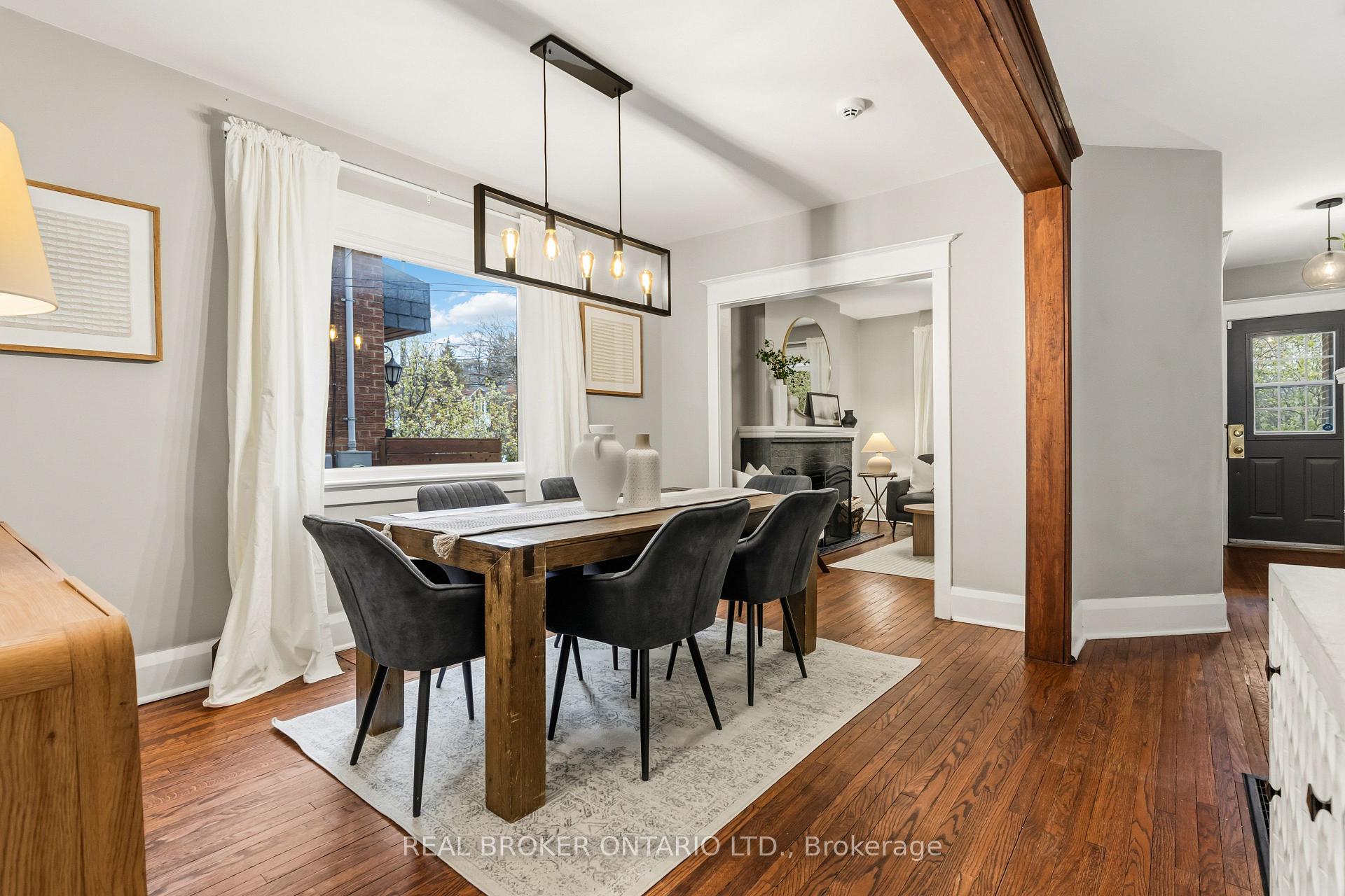Photo 12 of 136 Blantyre Avenue, Toronto, The Beaches — HOMEH
