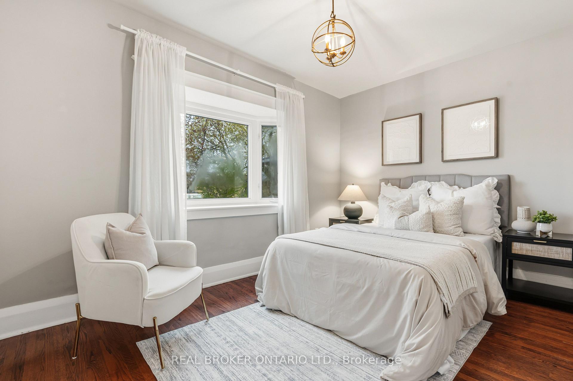 Photo 18 of 136 Blantyre Avenue, Toronto, The Beaches — HOMEH