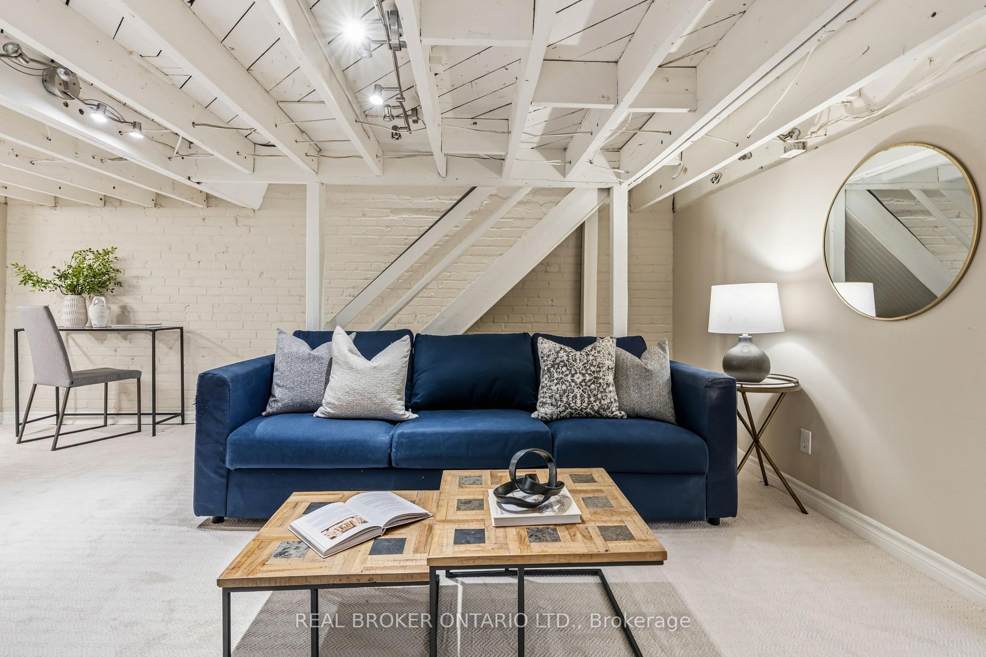 Photo 31 of 136 Blantyre Avenue, Toronto, The Beaches — HOMEH