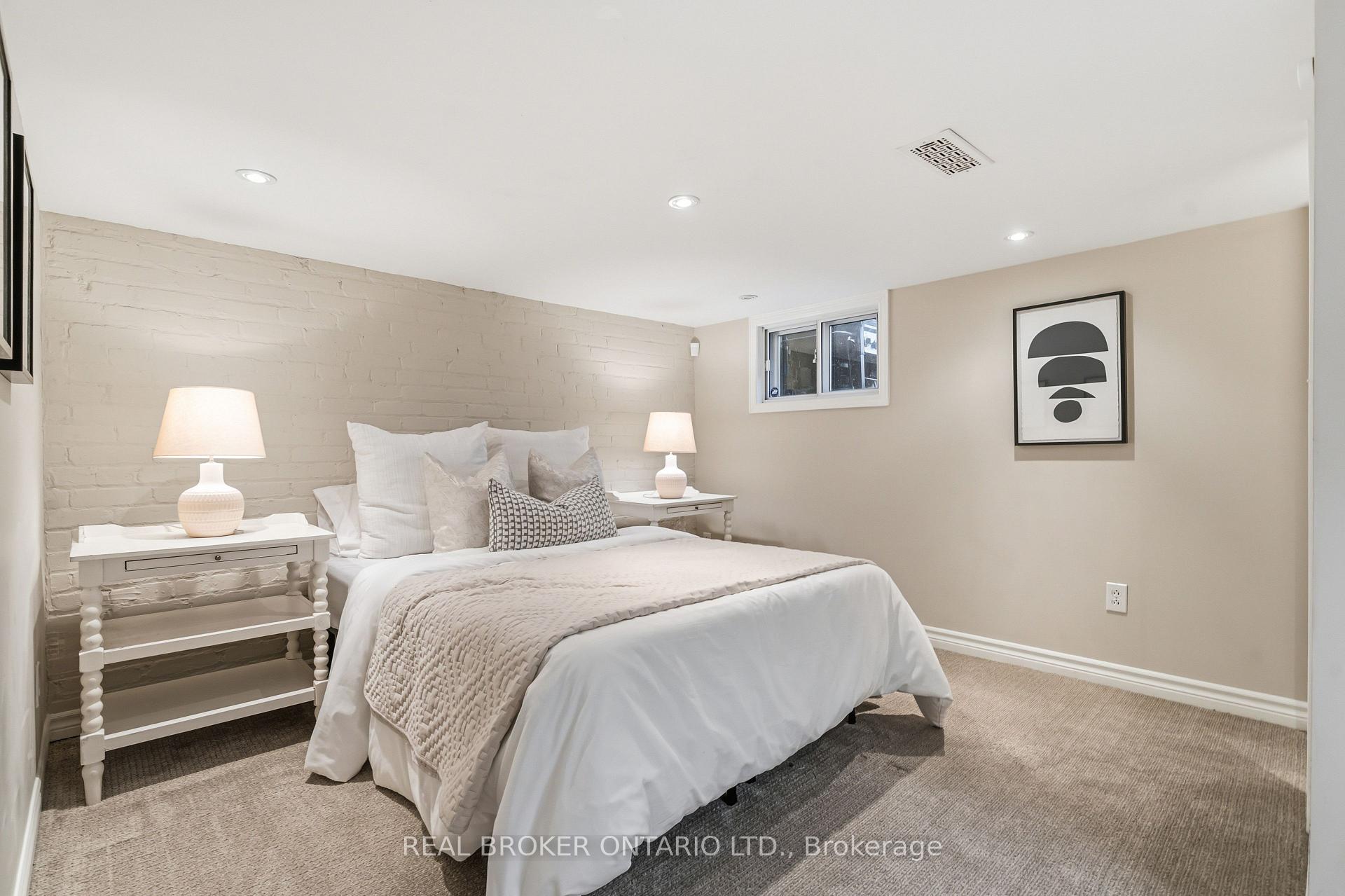Photo 33 of 136 Blantyre Avenue, Toronto, The Beaches — HOMEH
