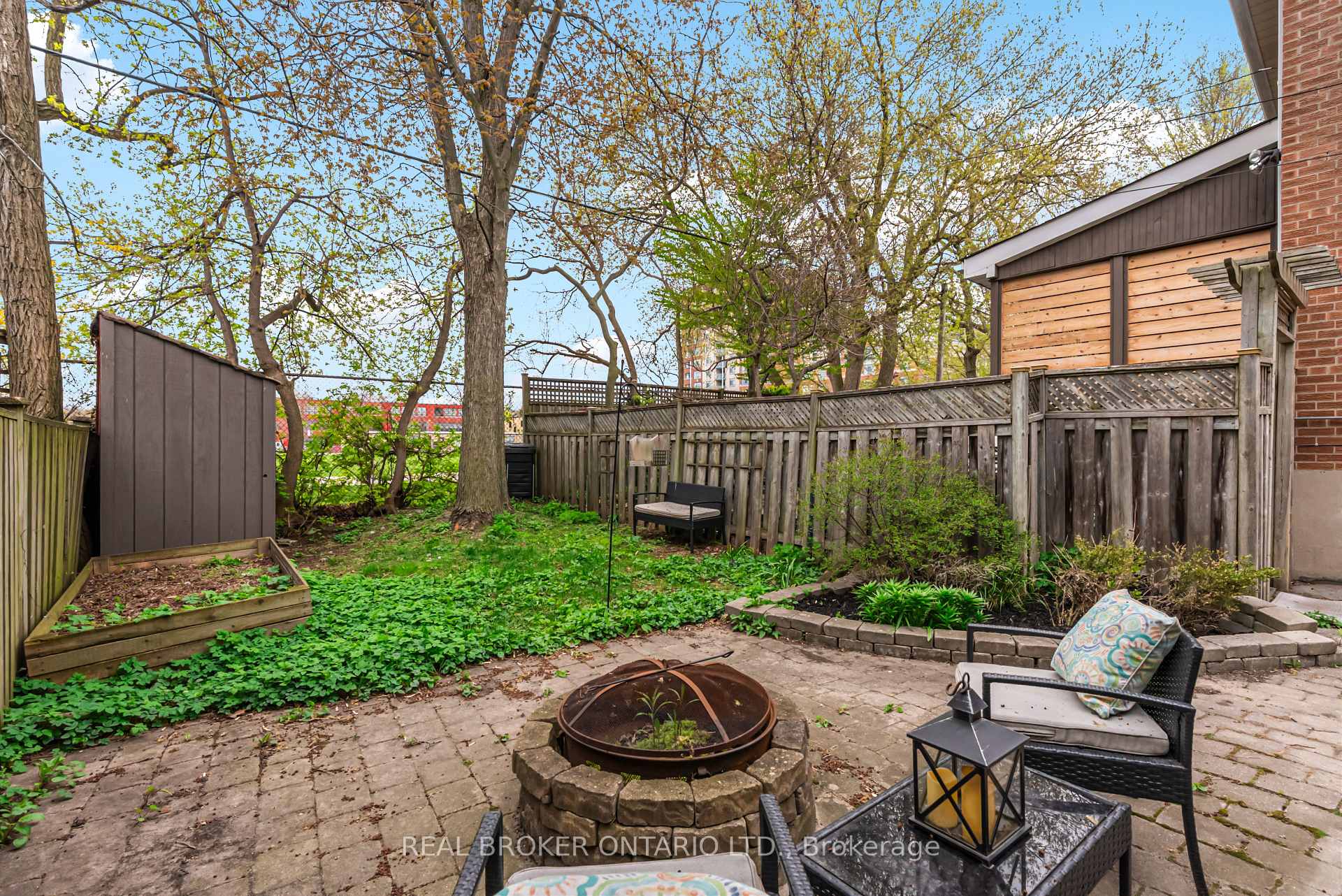 Photo 39 of 136 Blantyre Avenue, Toronto, The Beaches — HOMEH