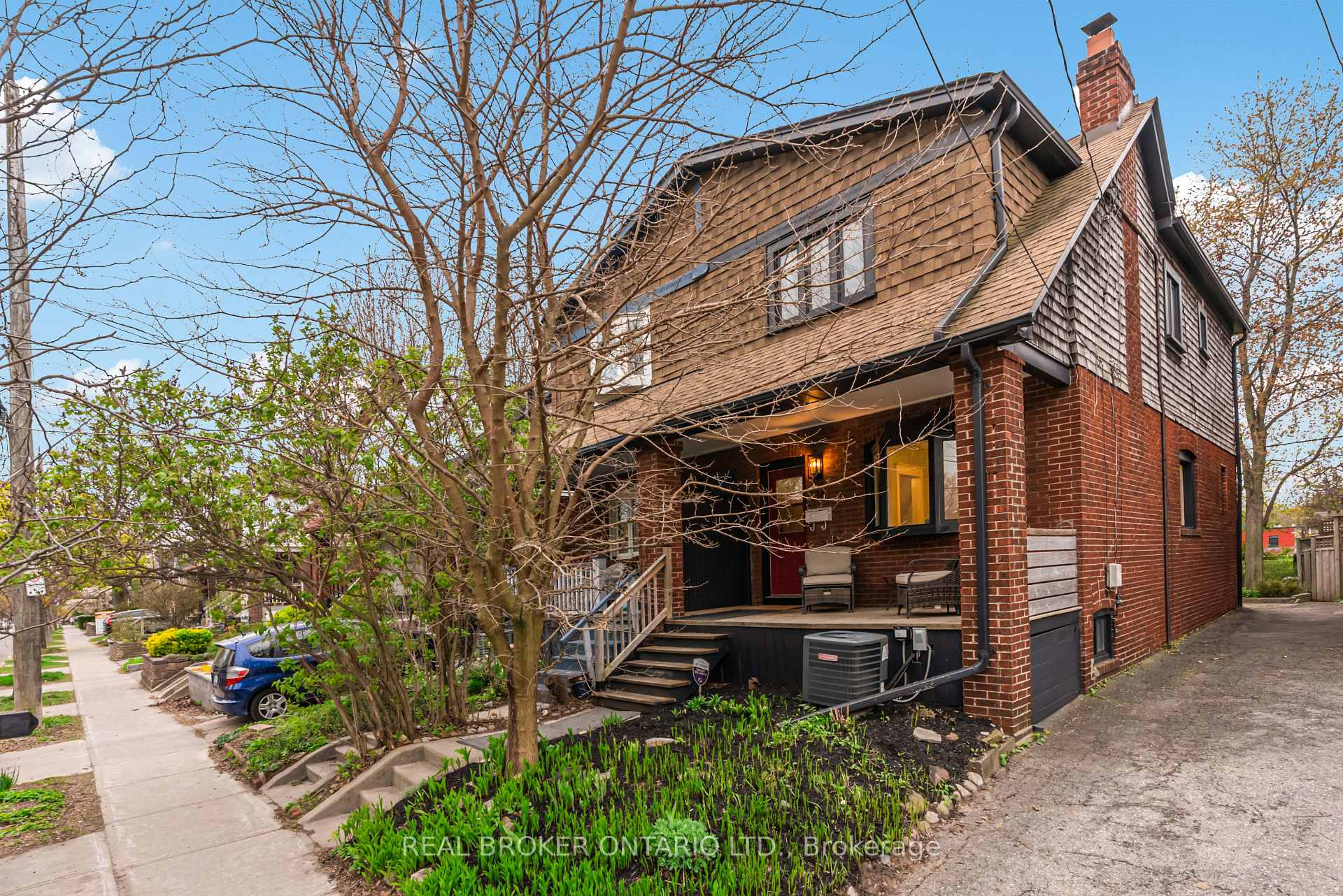 Photo 40 of 136 Blantyre Avenue, Toronto, The Beaches — HOMEH