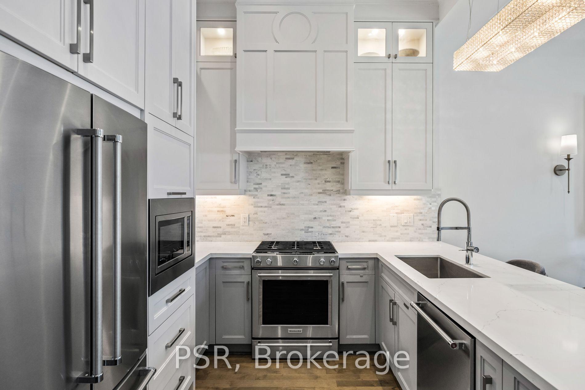 Photo 6 of 8 Willowbrook Road, Etobicoke, Mimico — HOMEH